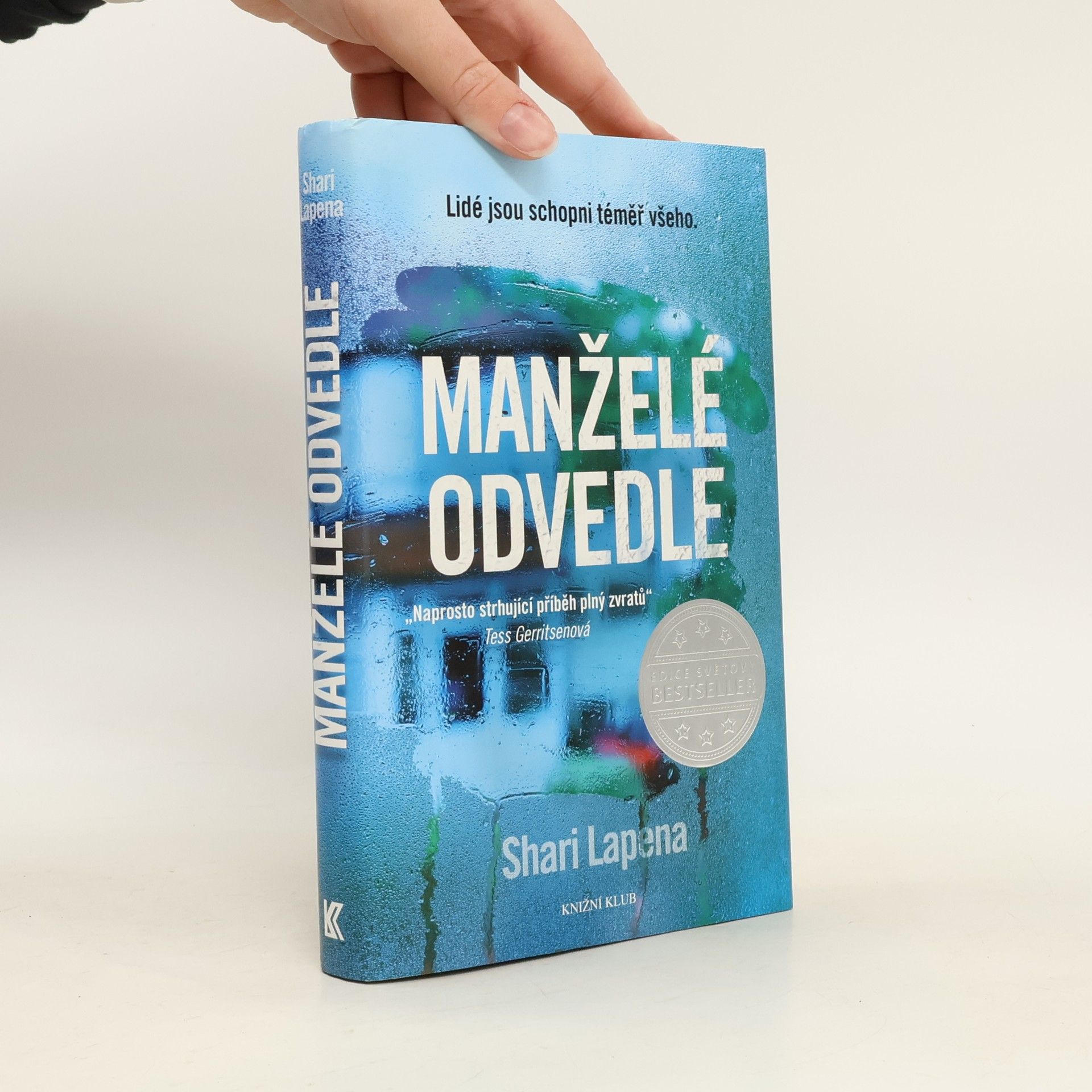 Shari Lapena Manželé odvedle