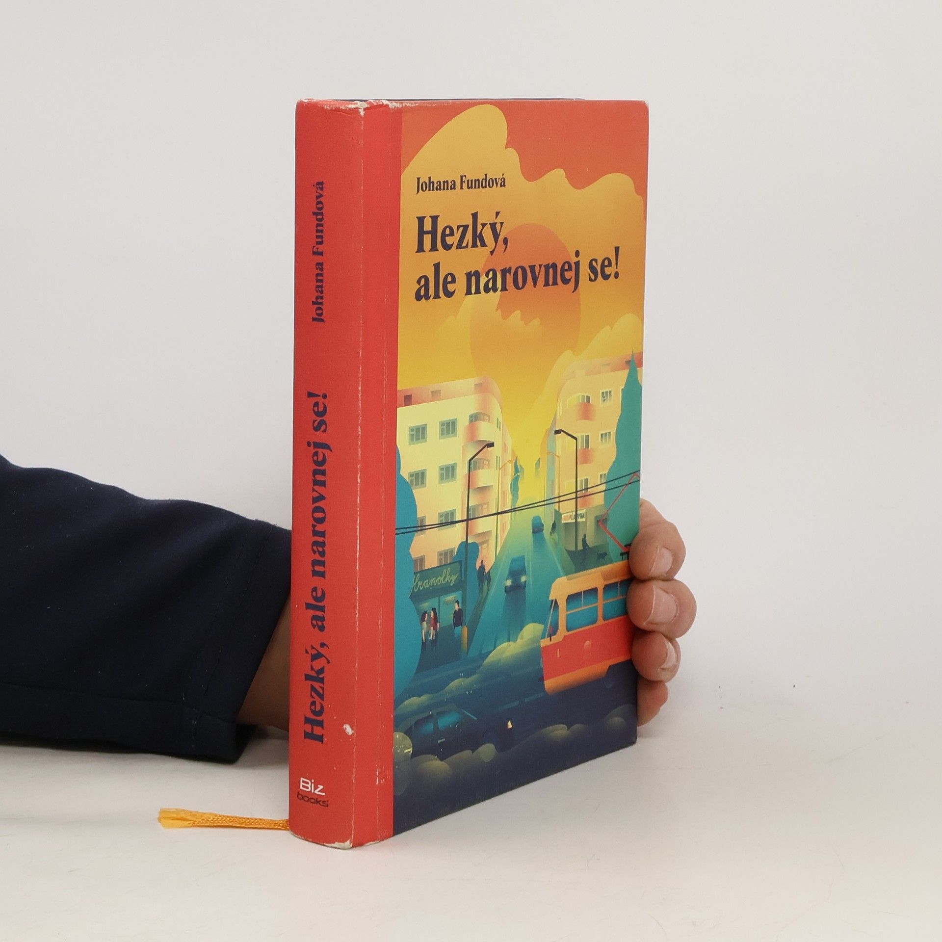 Hezký, ale narovnej se!