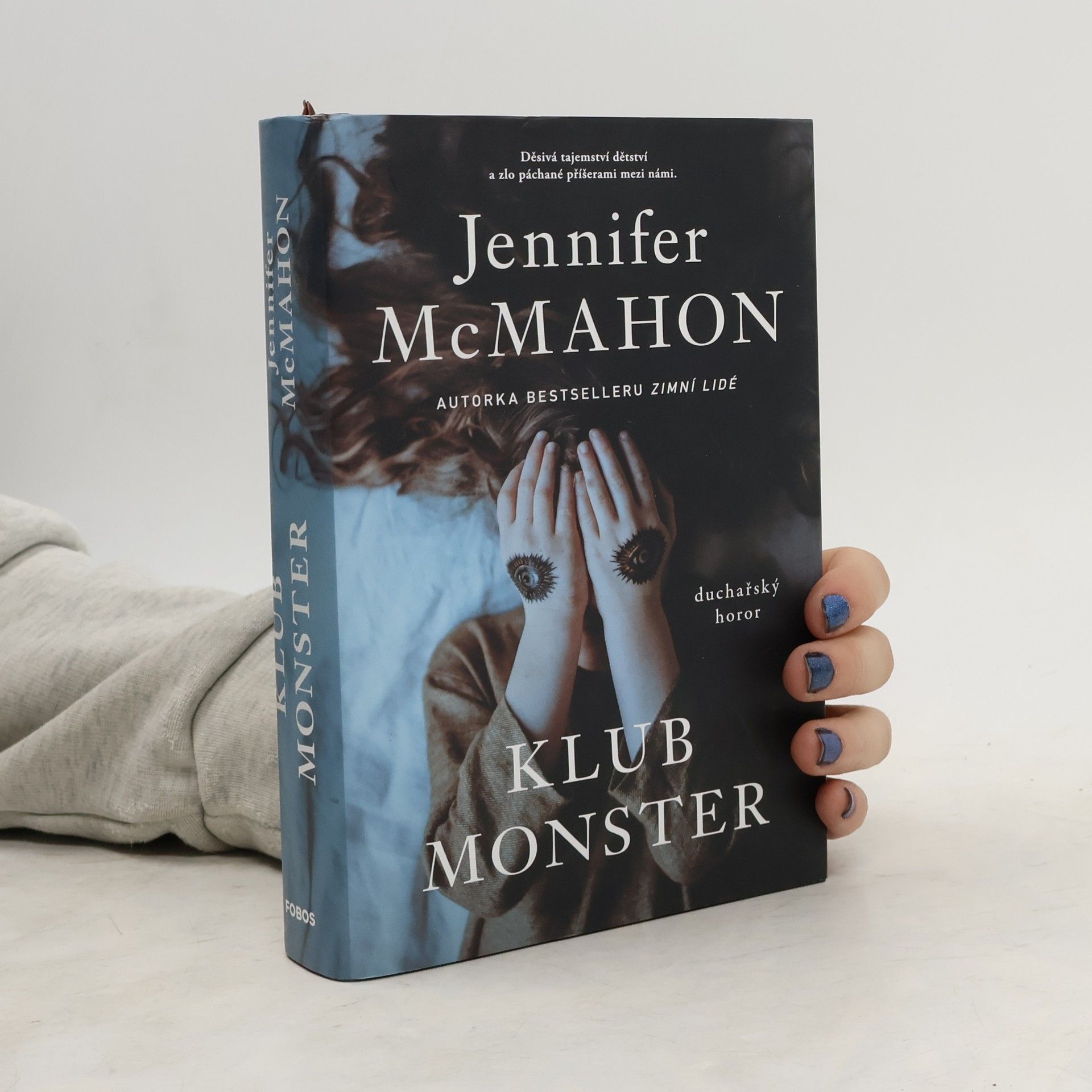 Jennifer McMahon Klub monster