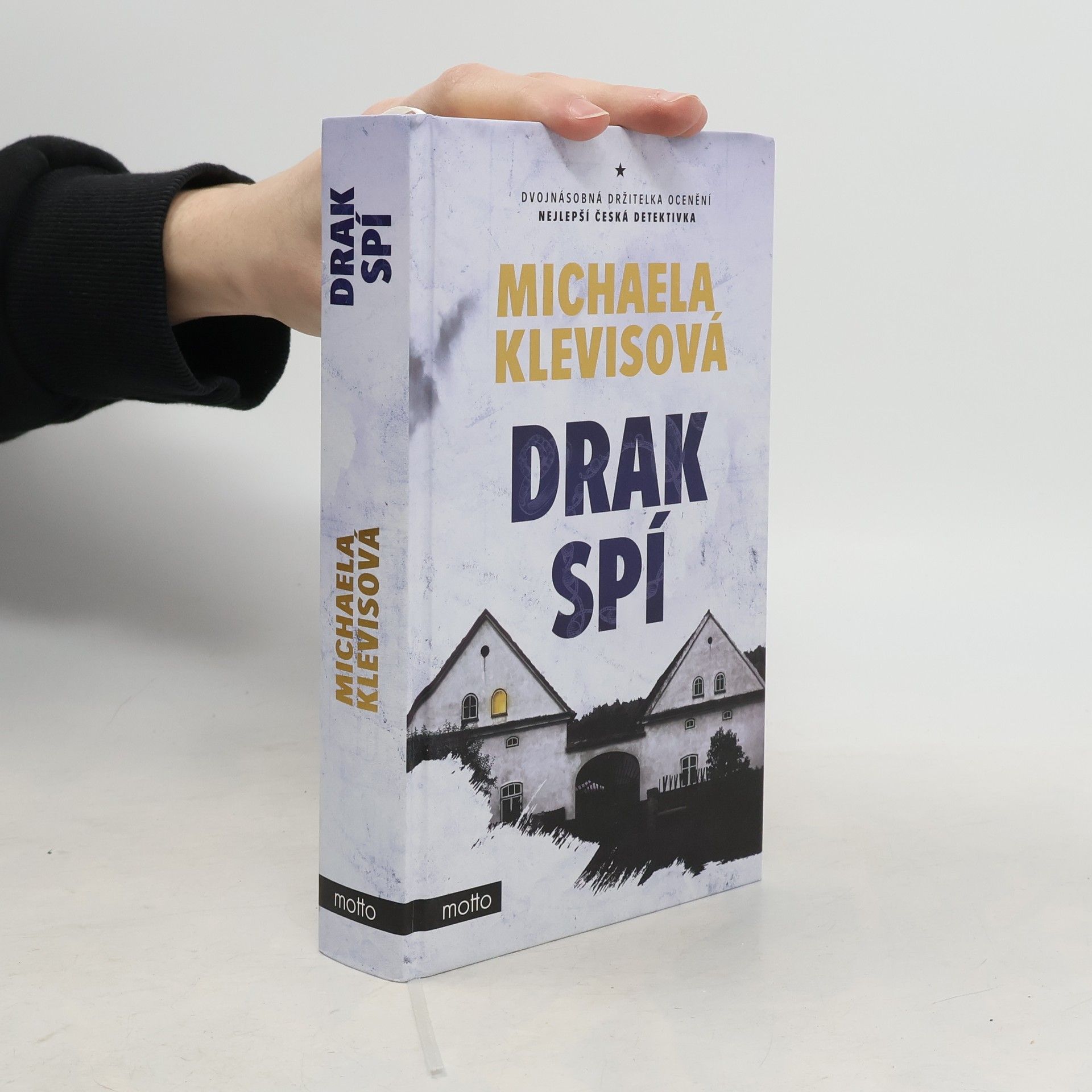 Michaela Klevisová Drak spí
