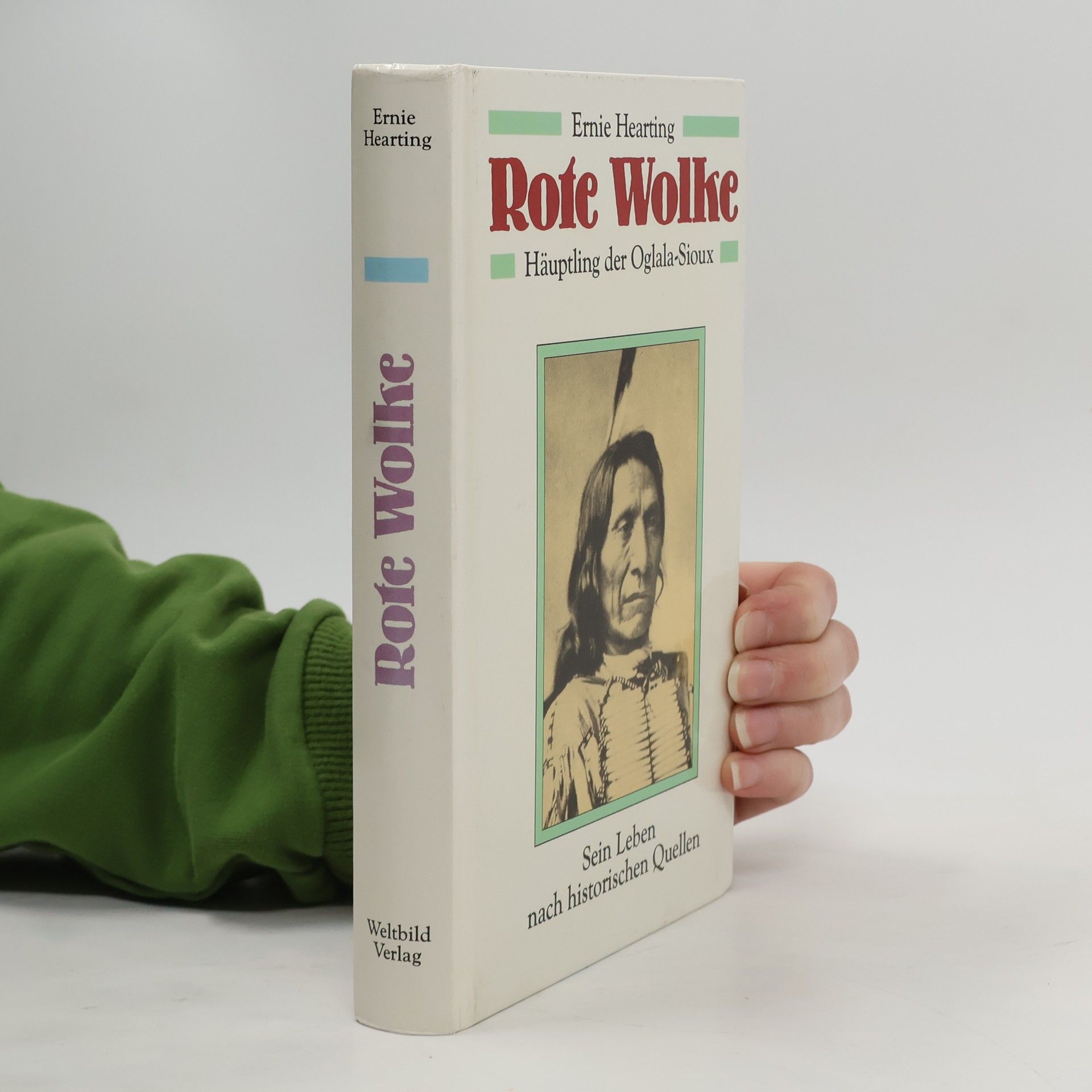 Ernie Hearting Rote Wolke