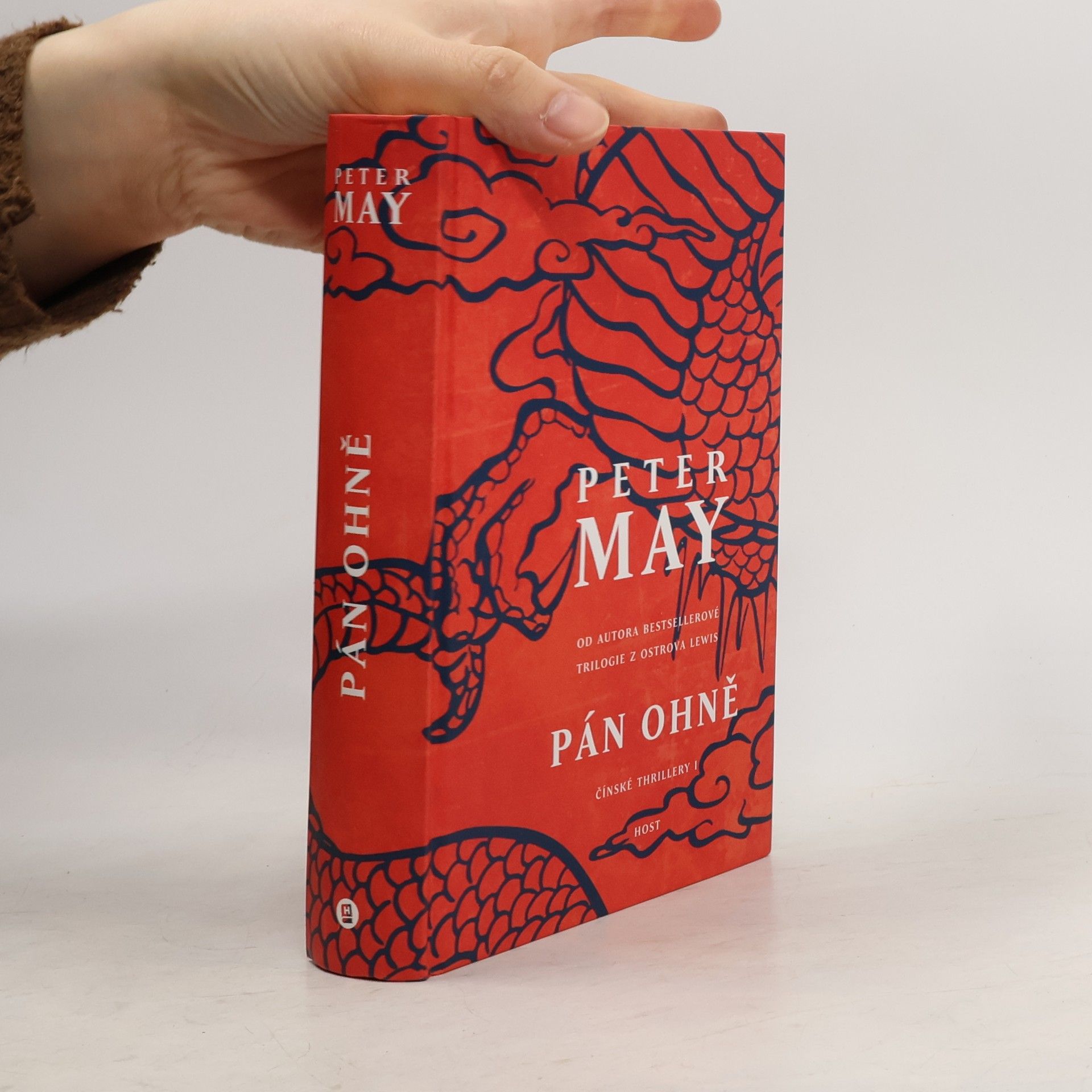 Peter May Pán ohně