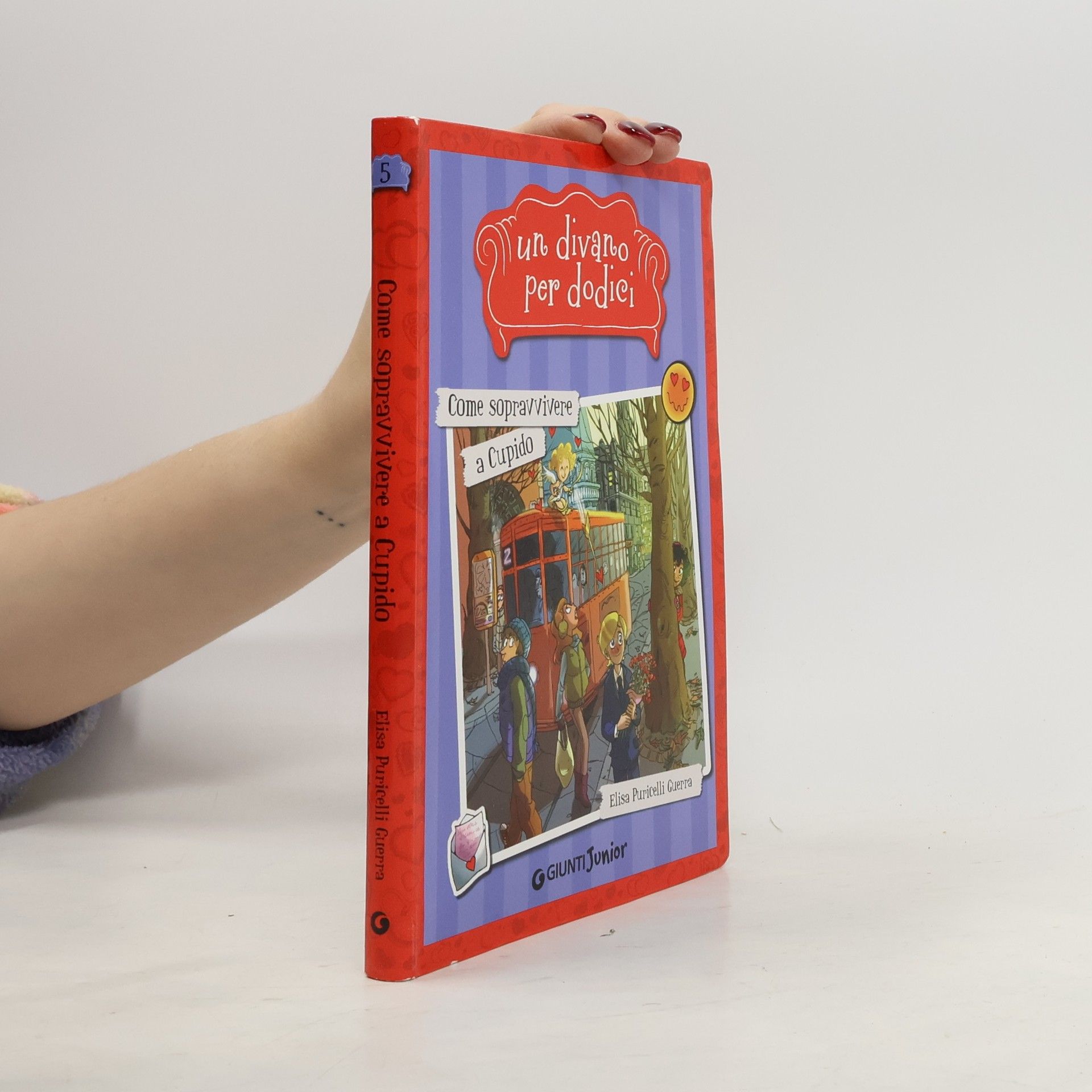 Come sopravvivere a Cupido. Un divano per dodici