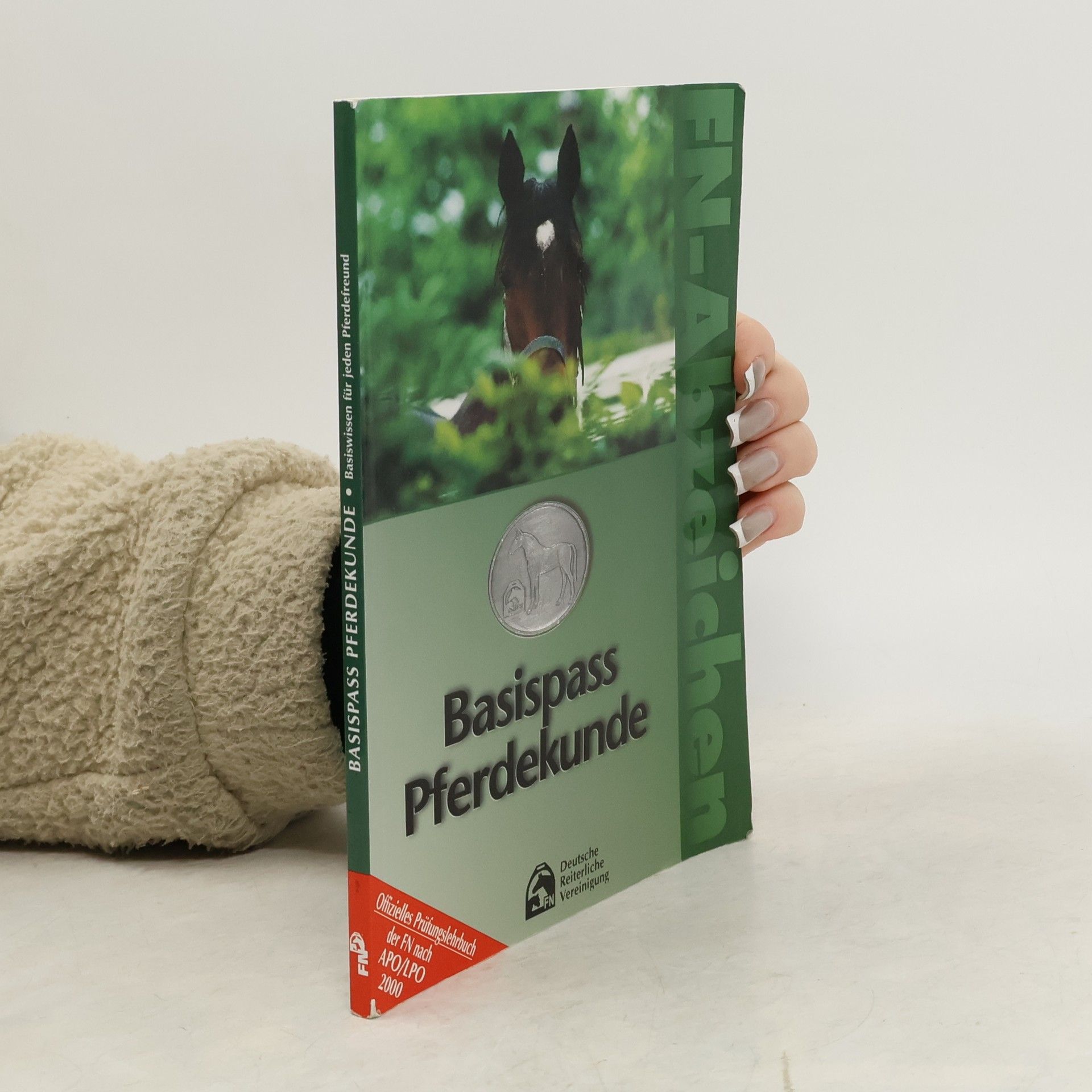 Isabelle von Neumann-Cosel Basispass Pferdekunde