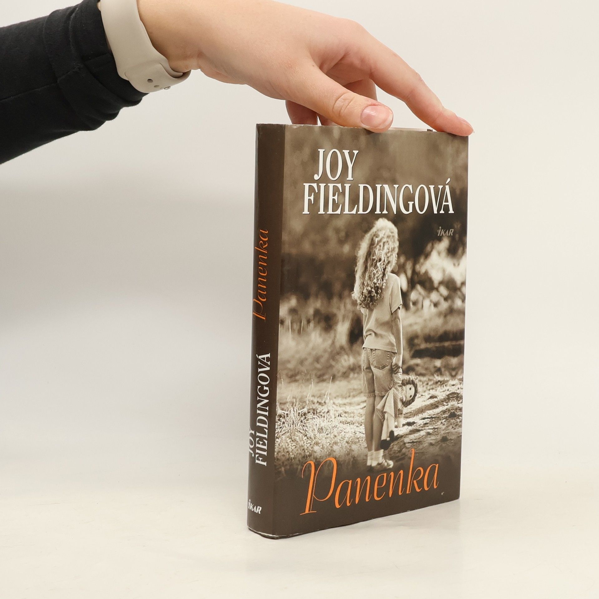 Joy Fielding Panenka