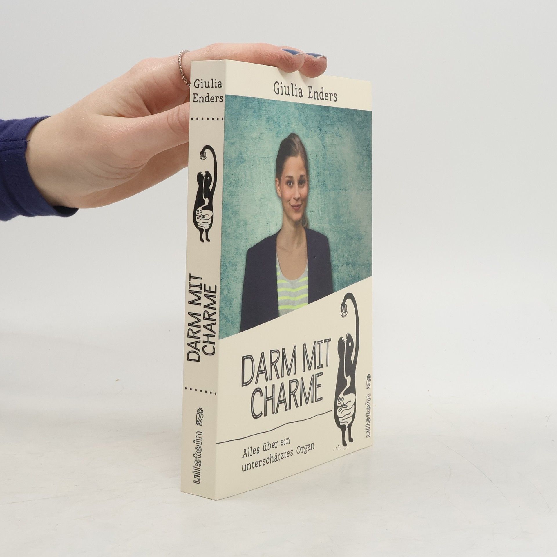 Giulia Ender Darm mit Charme