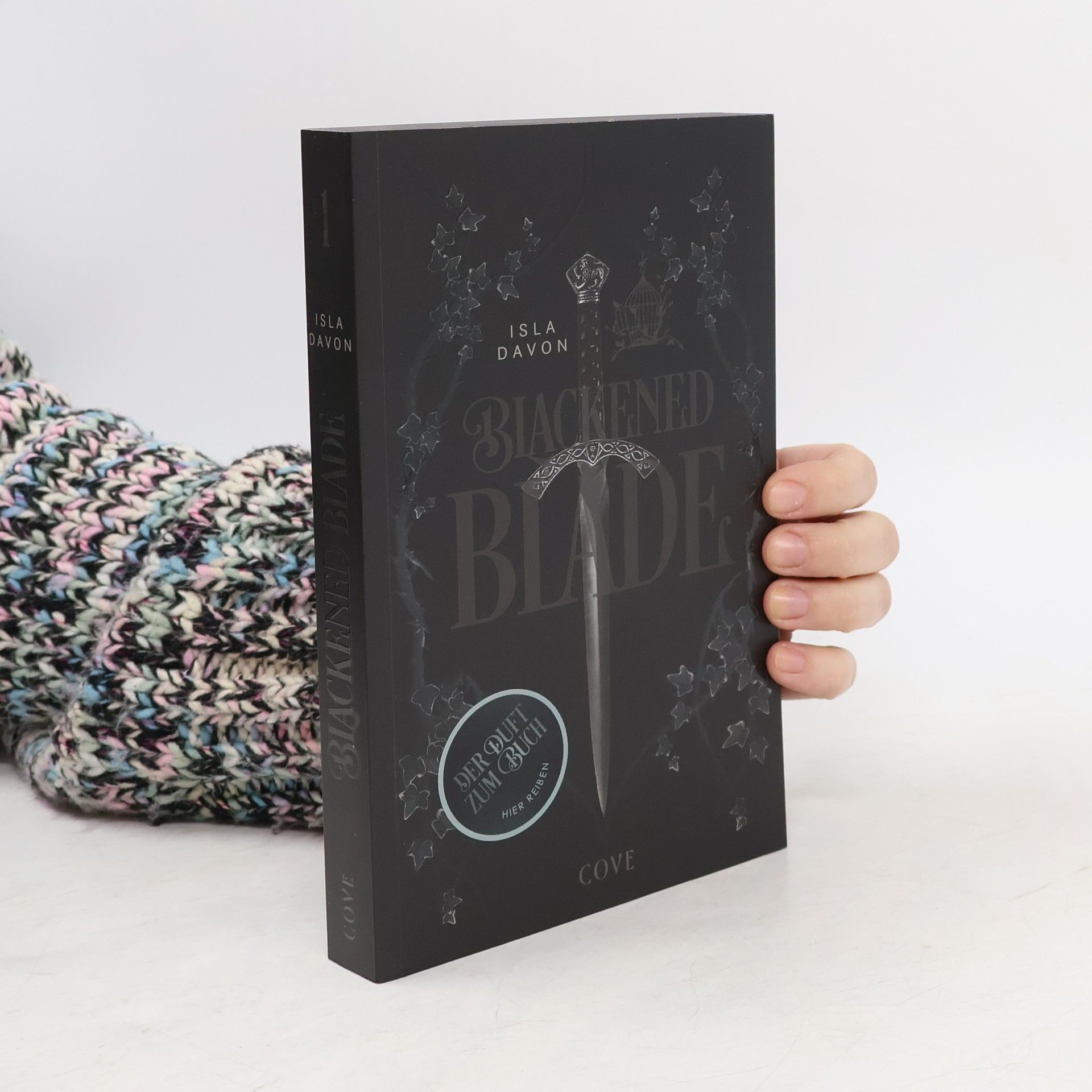 Blackened Blade 1: The Blackened Blade