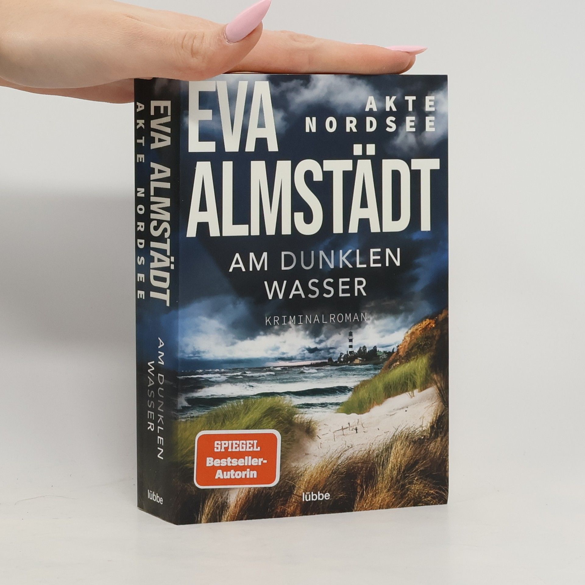 Eva Almstädt Akte Nordsee - am dunklen Wasser