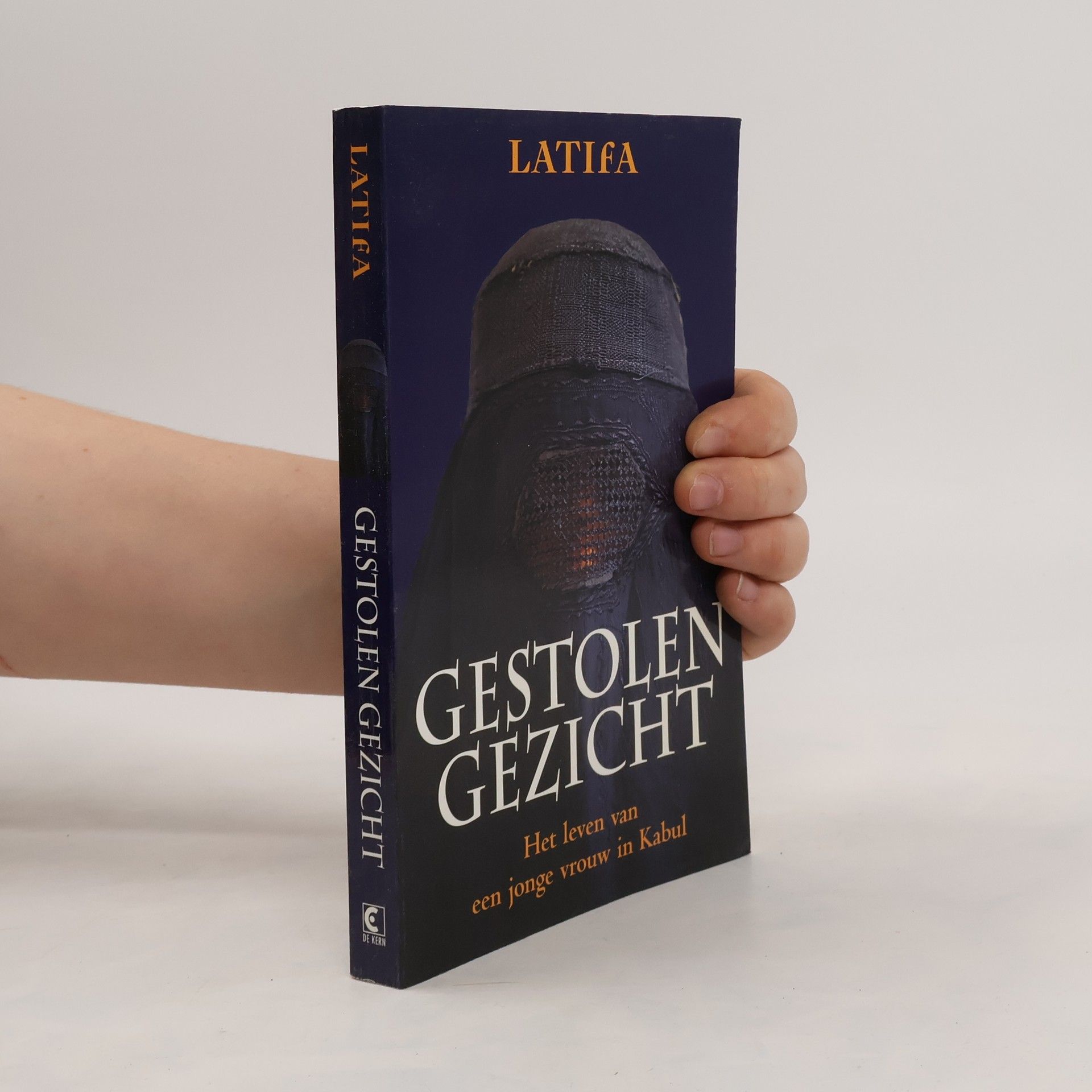 Latifa Gestolen gezicht, het leven van een jonge vrouw onder de Taliban