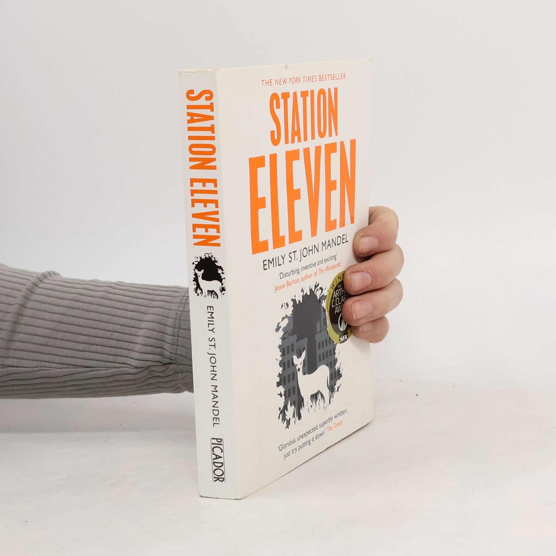 Emily St. John Mandel Station eleven