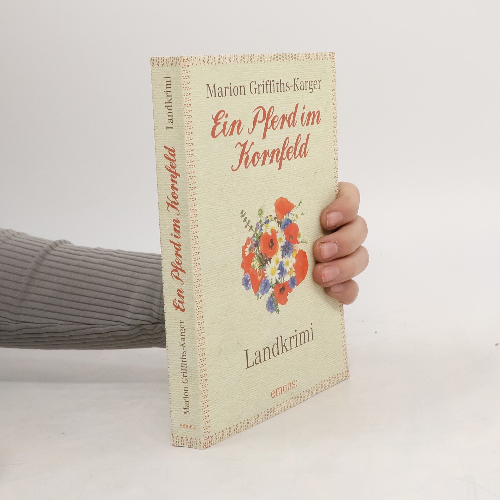 Ein Pferd im Kornfeld