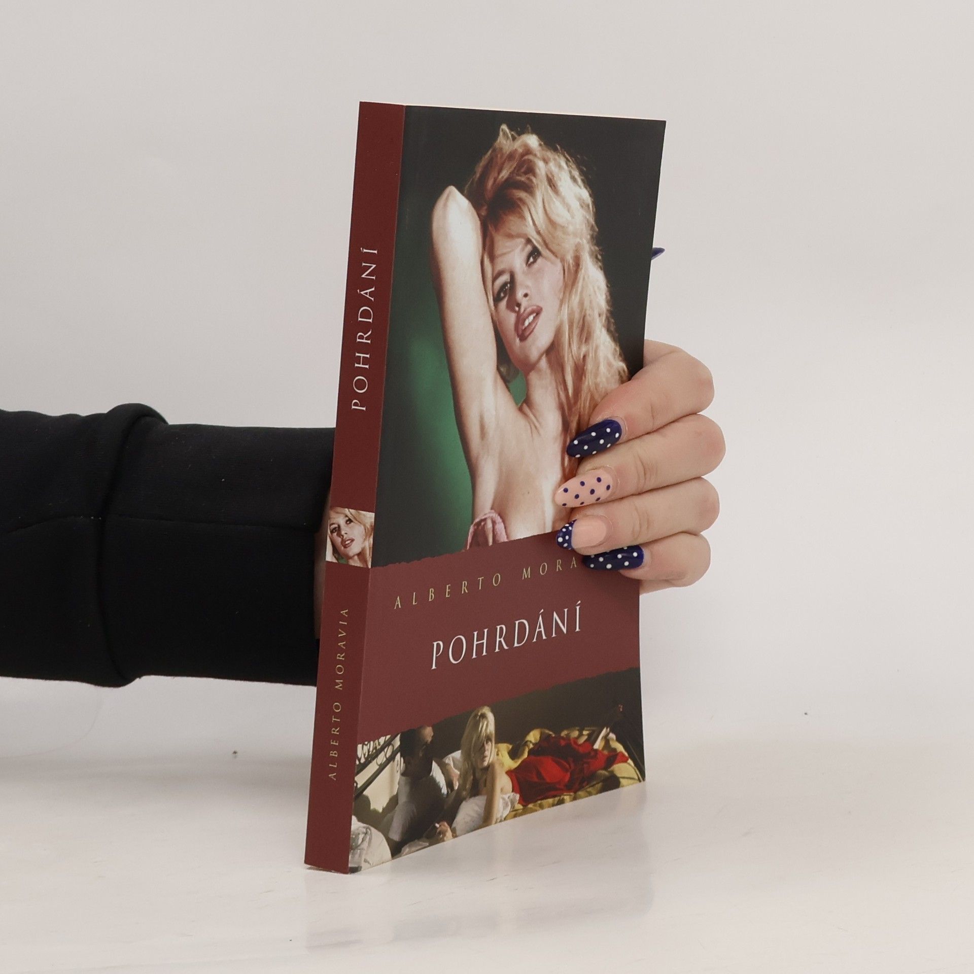 Alberto Moravia Pohrdání