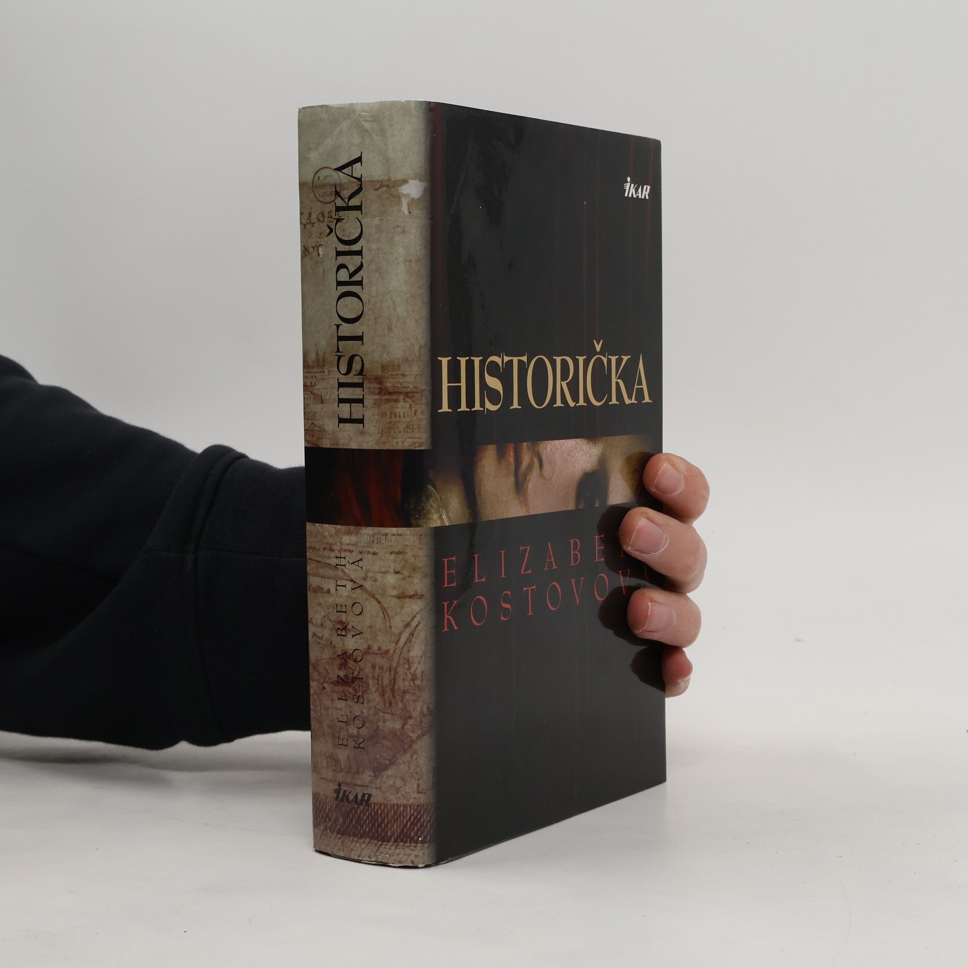 Elizabeth Kostova Historička