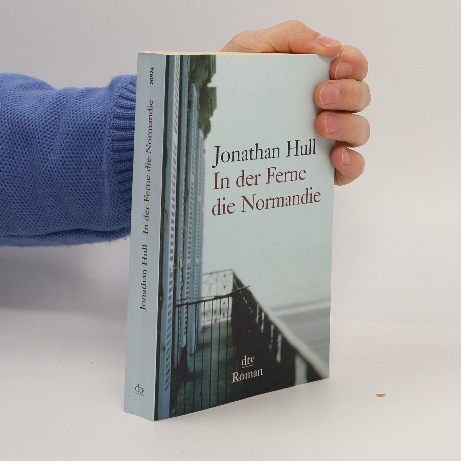 In der Ferne die Normandie