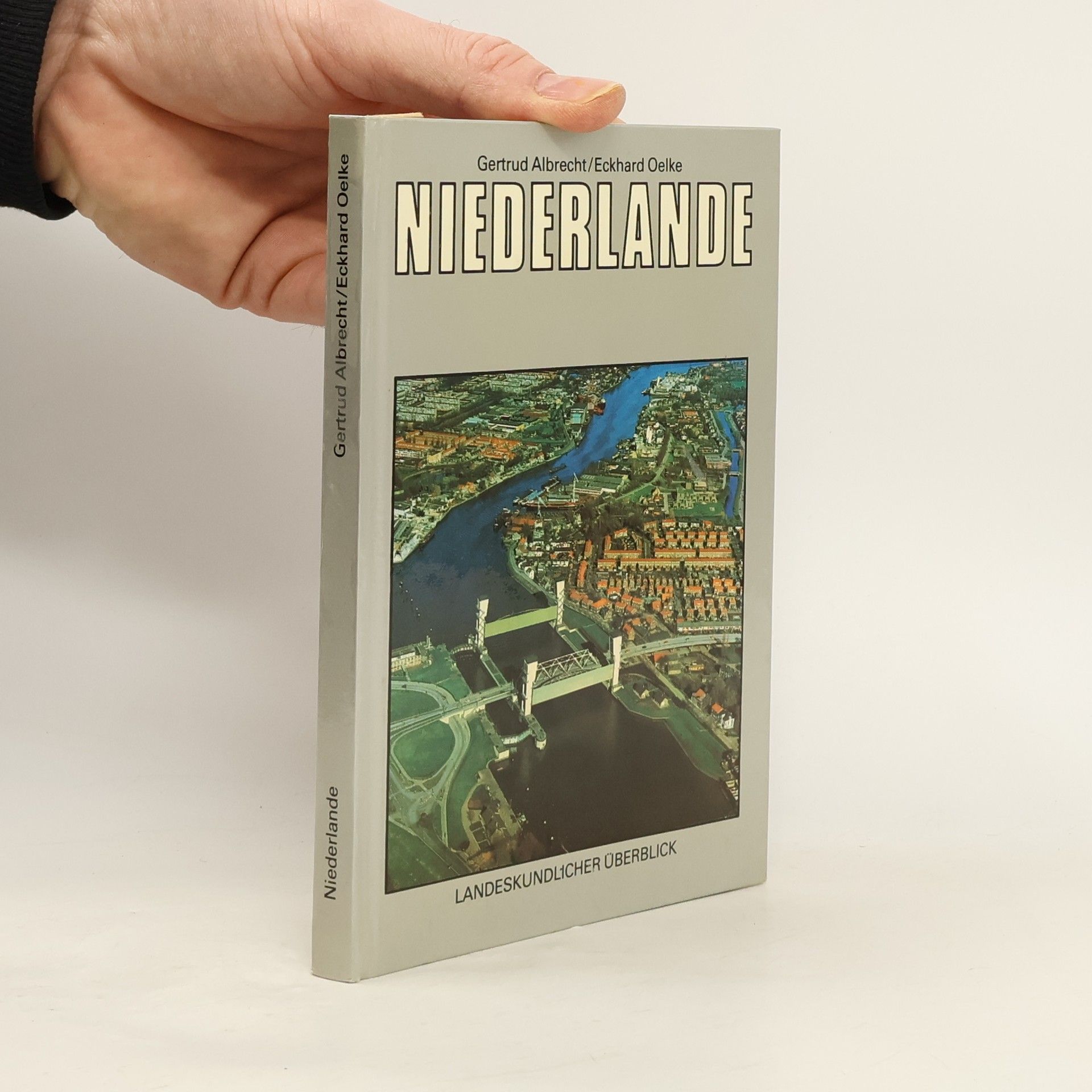 Gertrud Albrecht Niederlande