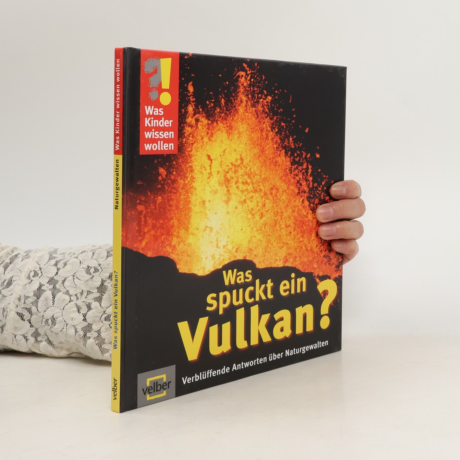 Was spuckt ein Vulkan?