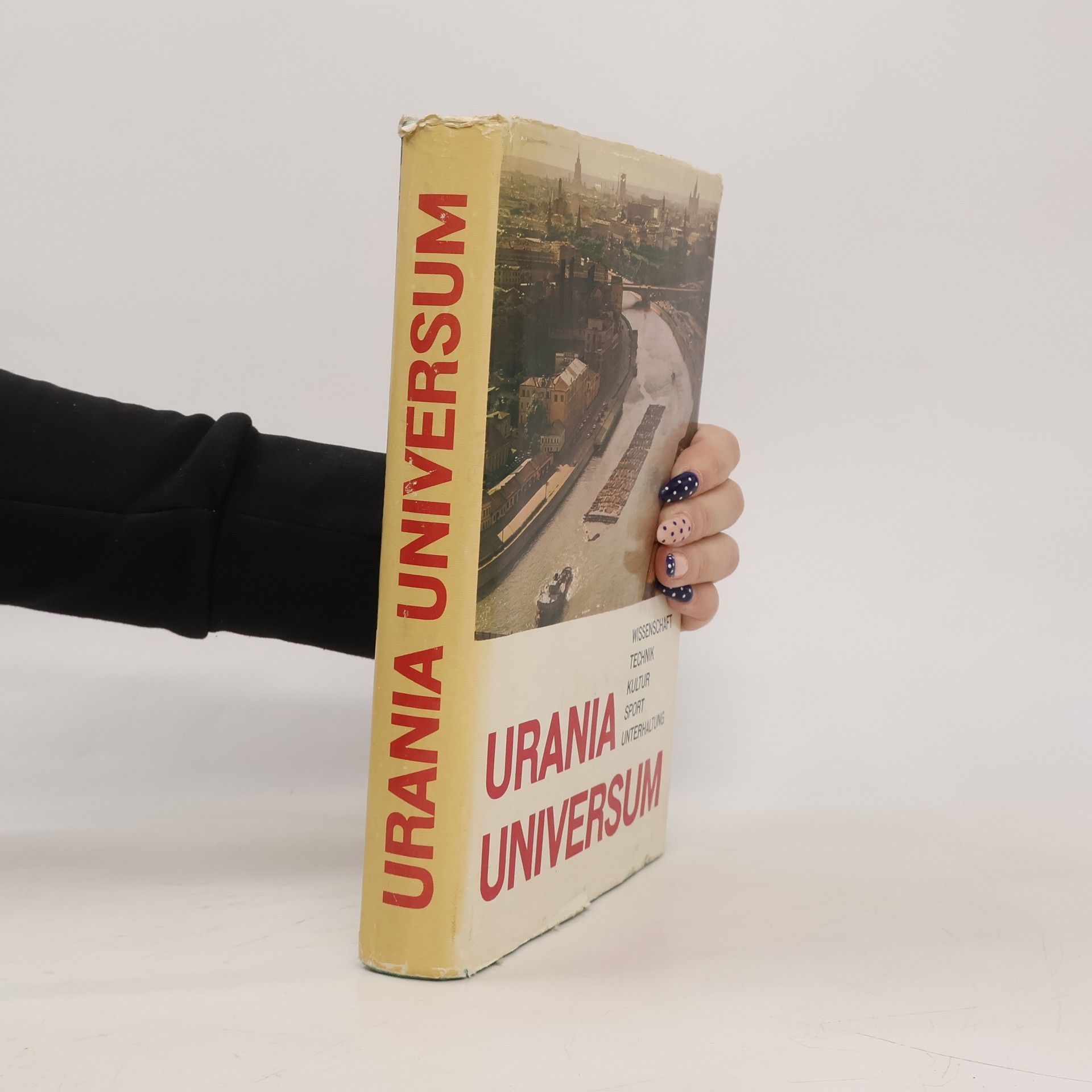 Autores varios Urania Universum