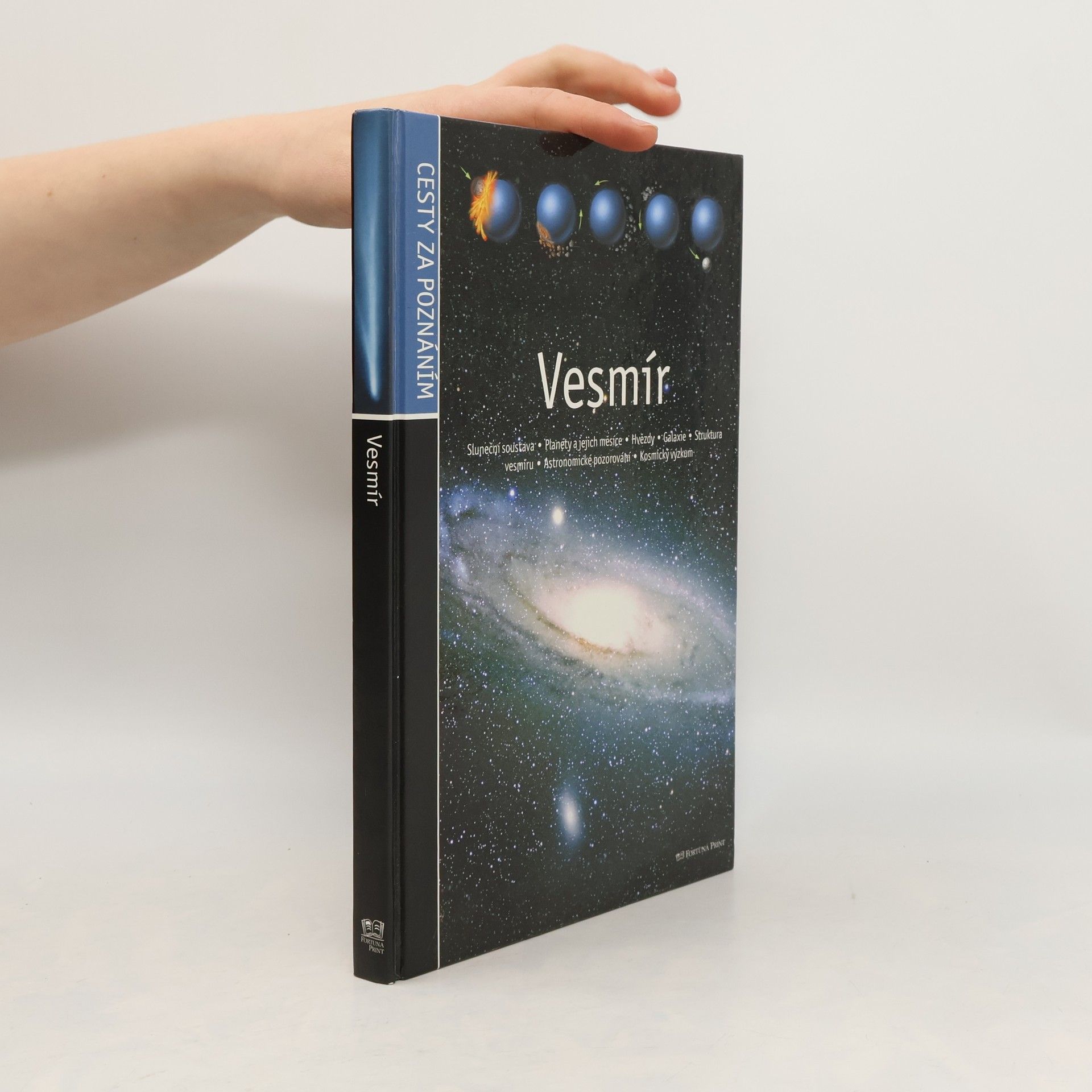 Various authors Vesmír