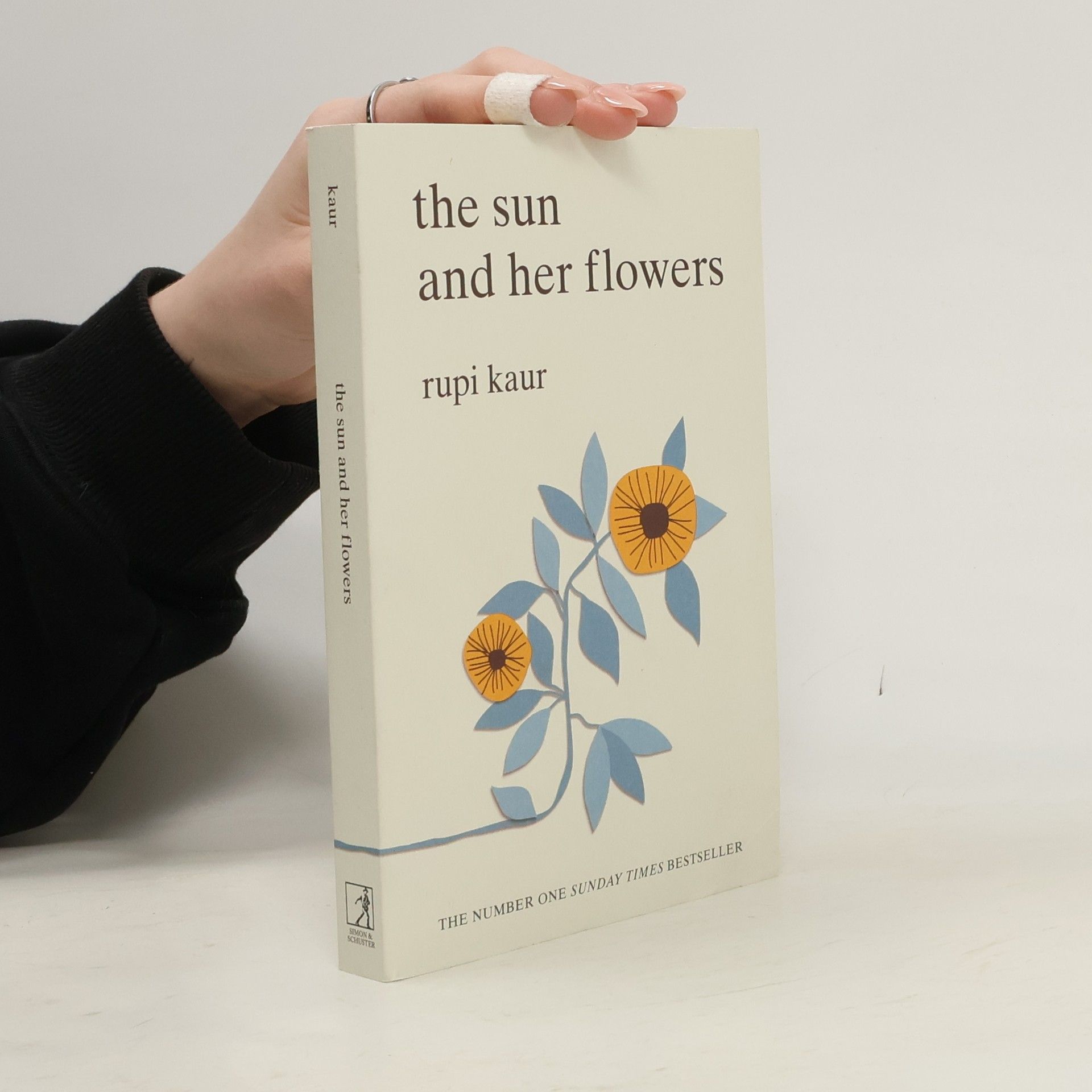 Rupi Kaur The Sun And Her Flowers