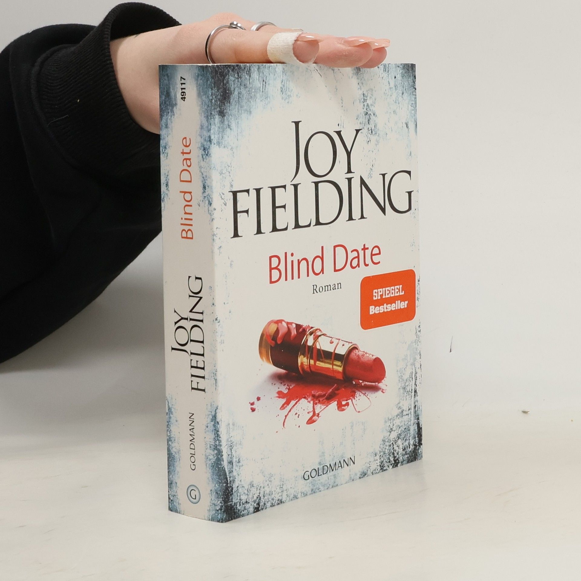 Joy Fielding Blind date