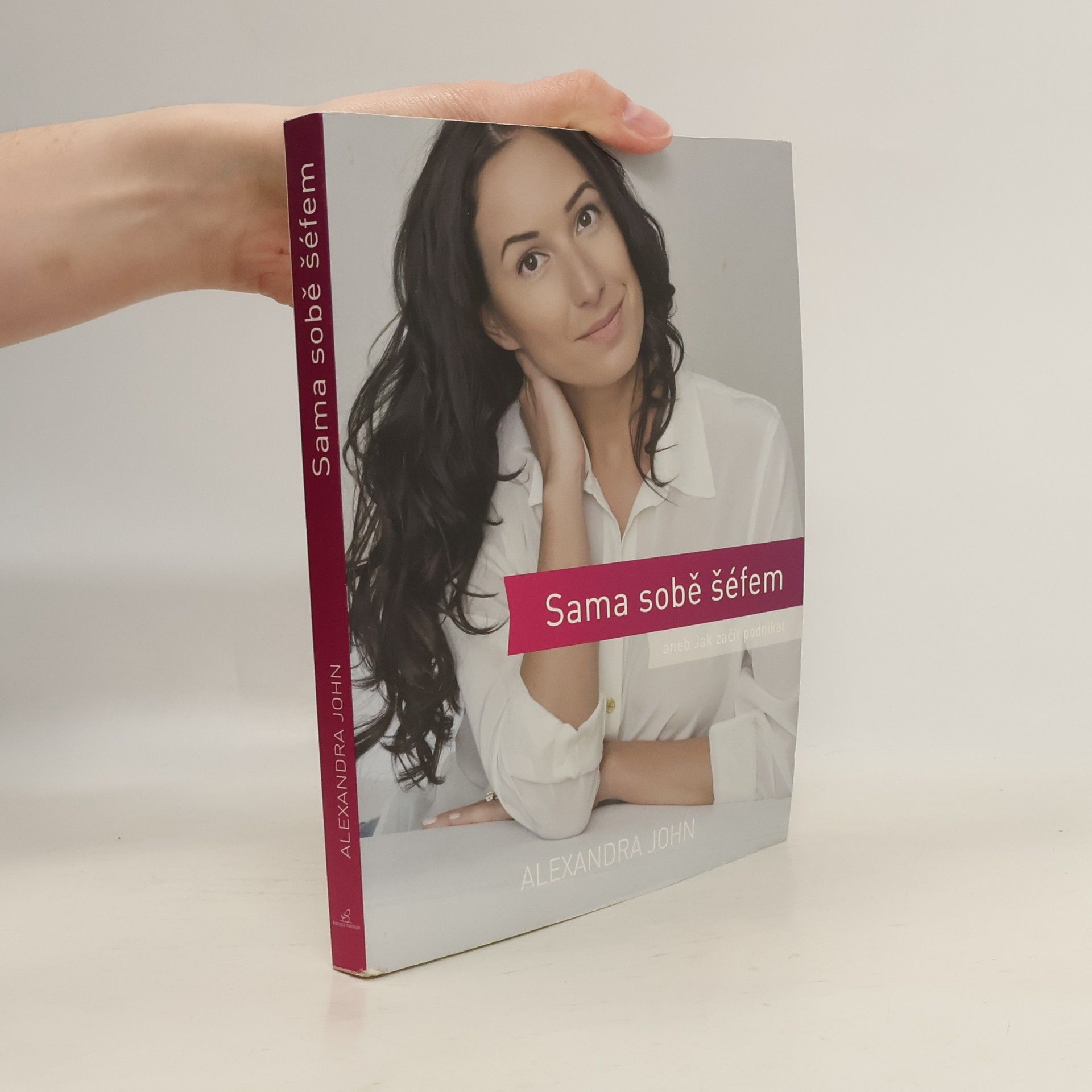 Alexandra John Sama sobě šéfem