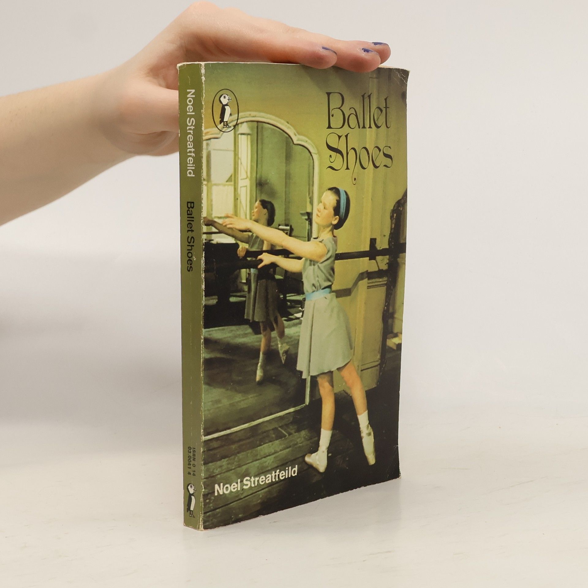 Noel Streatfeild Ballet Shoes