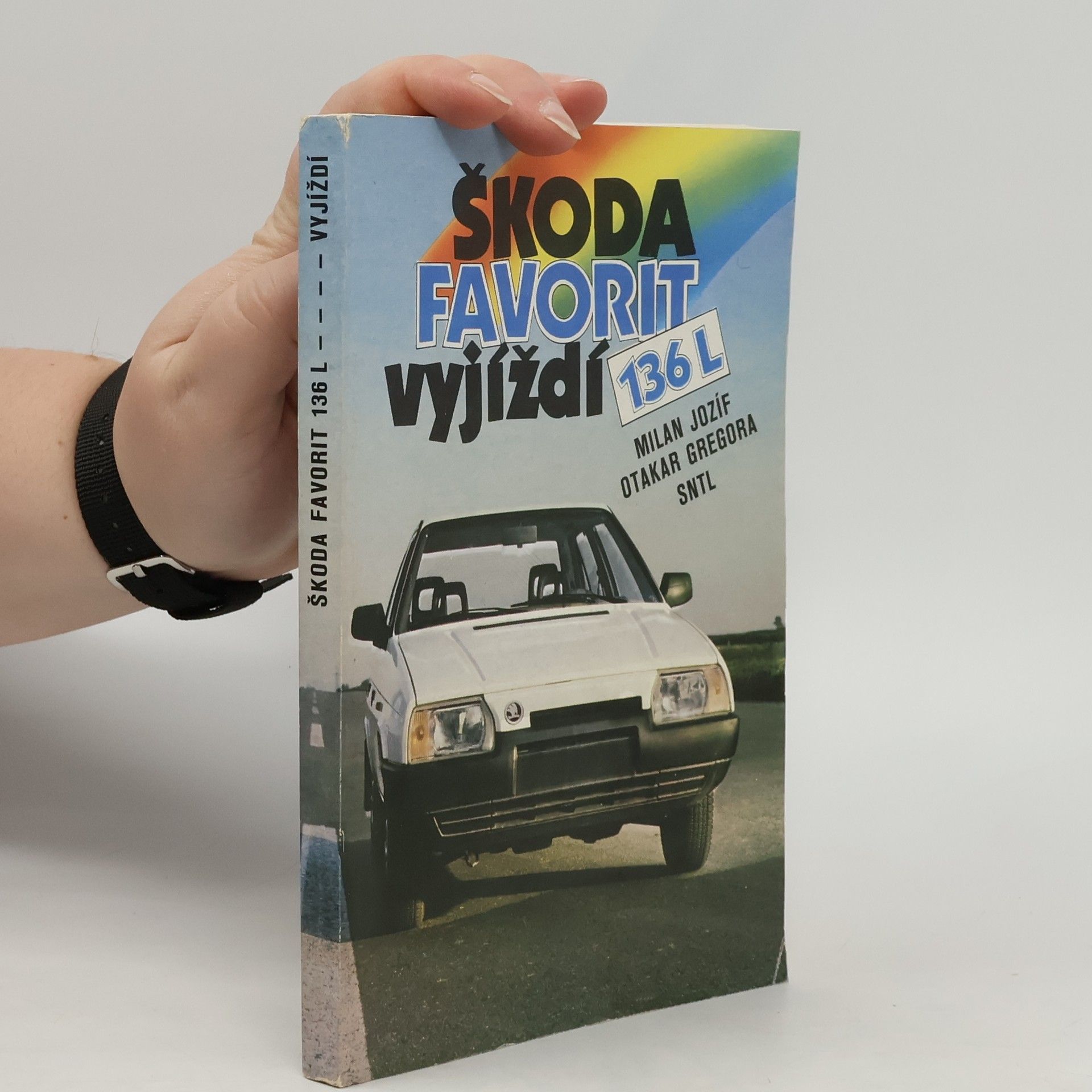 Škoda Favorit 136 L vyjíždí