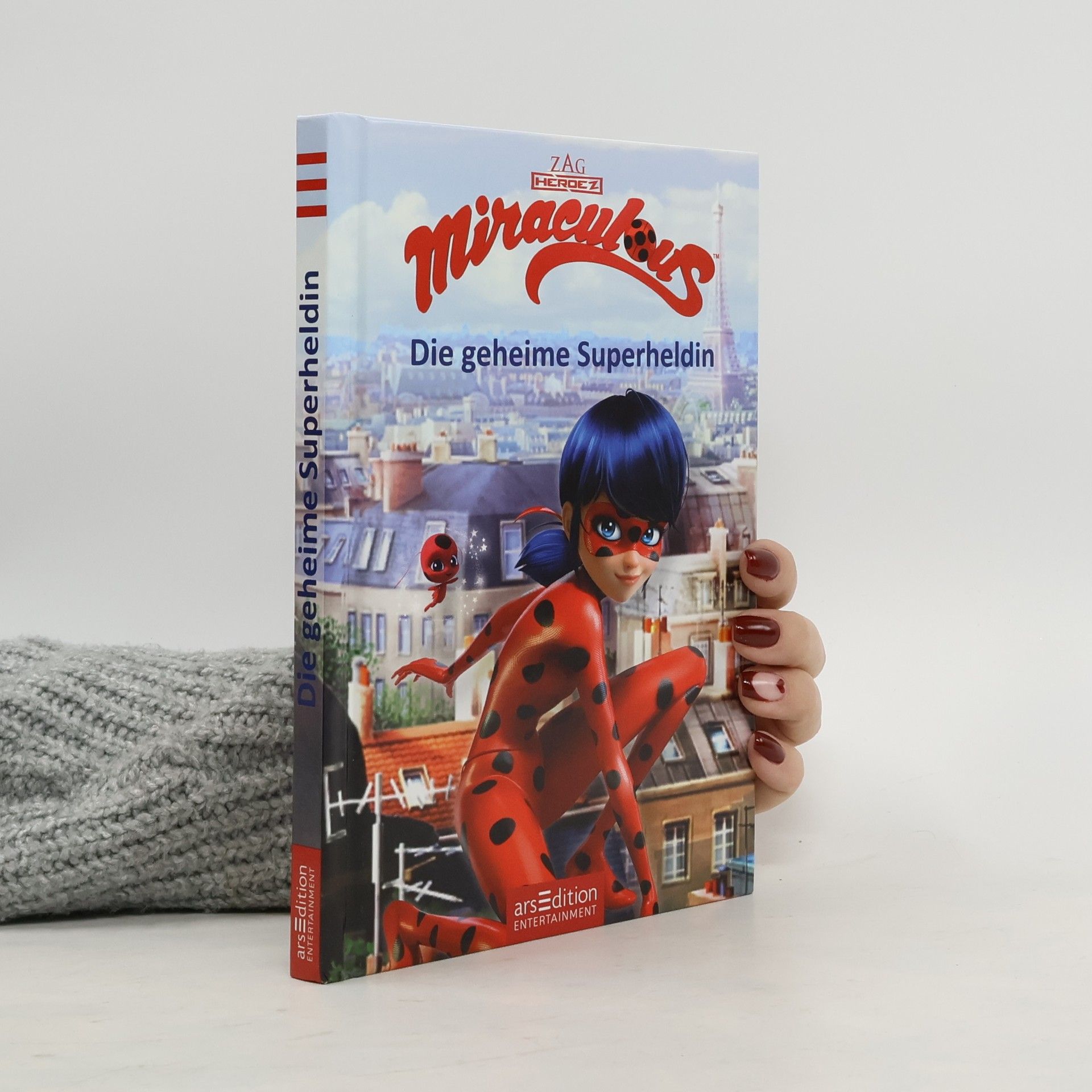 Autorenkollektiv Miraculous, Geschichten von Ladybug und Cat Noir - die geheime Superheldin