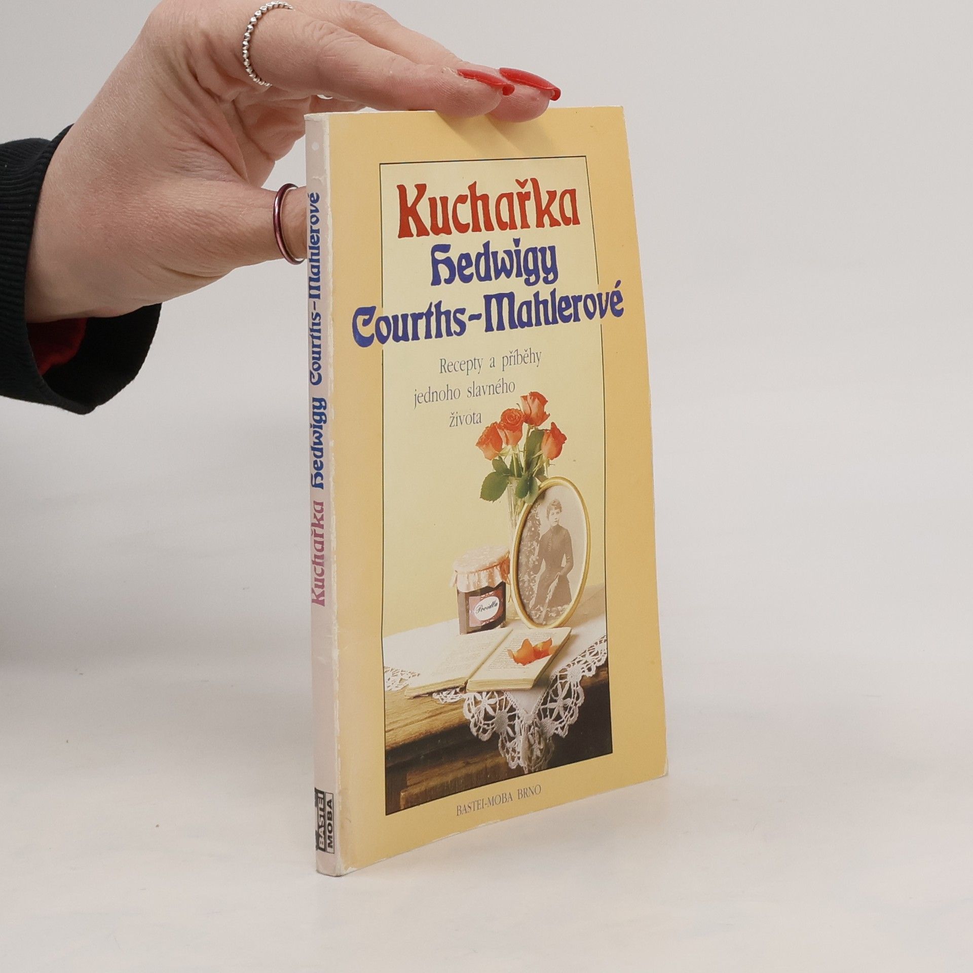 Isolde Grunwald Kuchařka Hedwigy Courths-Mahlerové