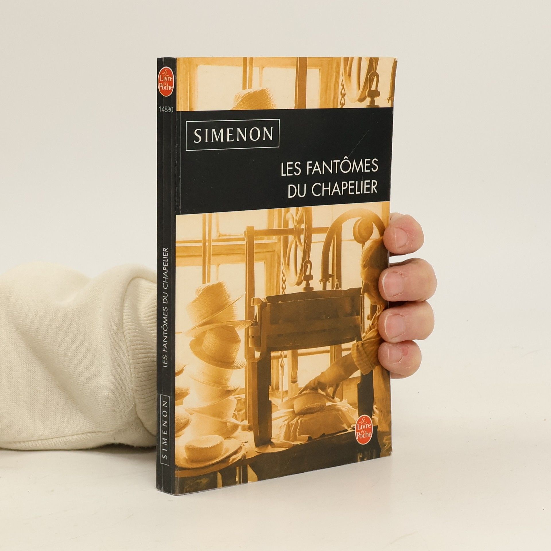 Georges Simenon Les fantômes du chapelier