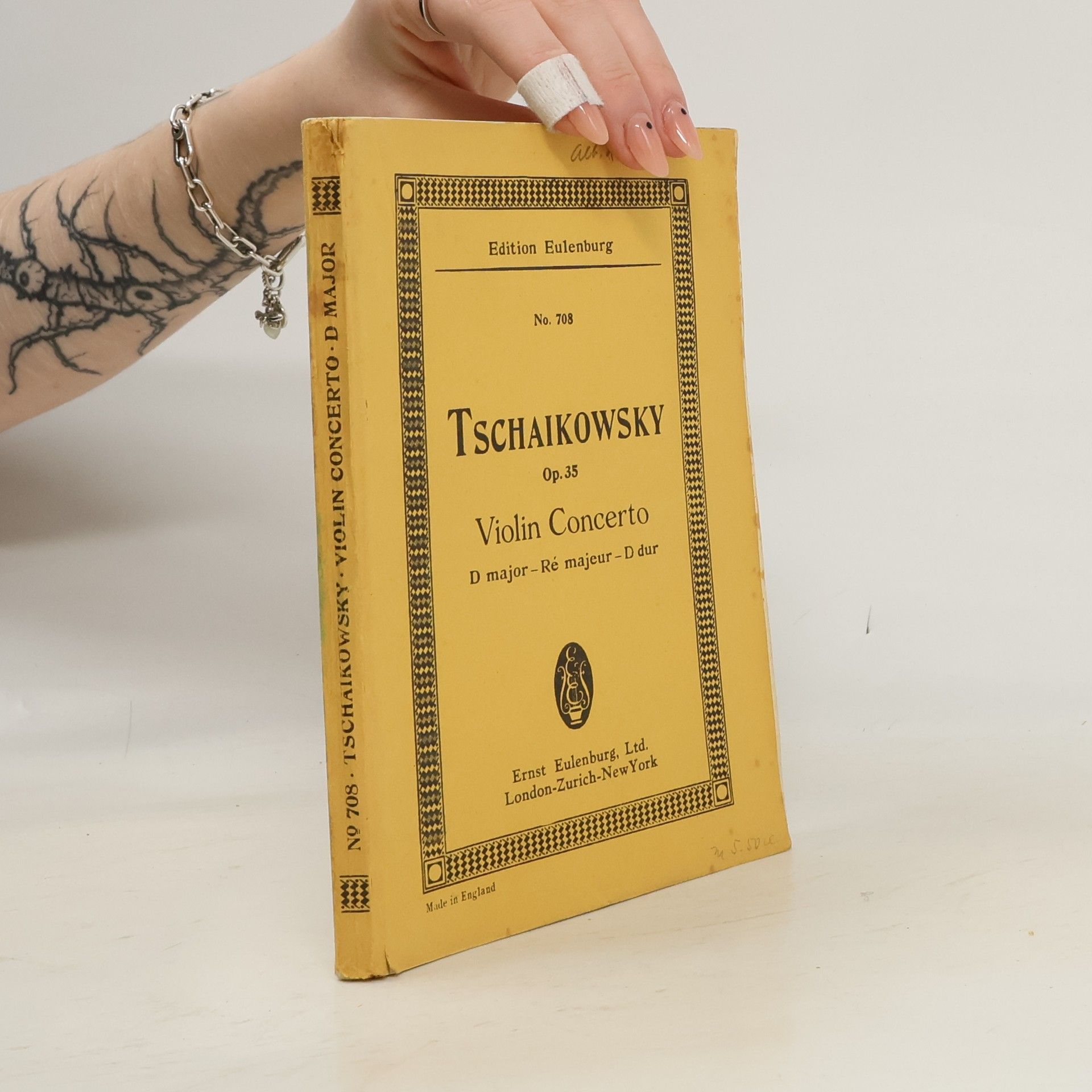 Peter I. Tschaikowski Violin Concerto. D Major. No. 708