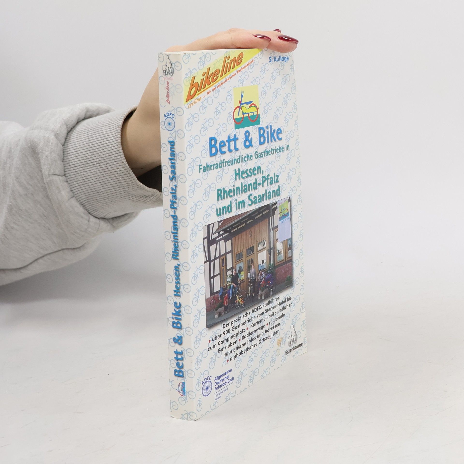 Nicole Gilla Bett & Bike