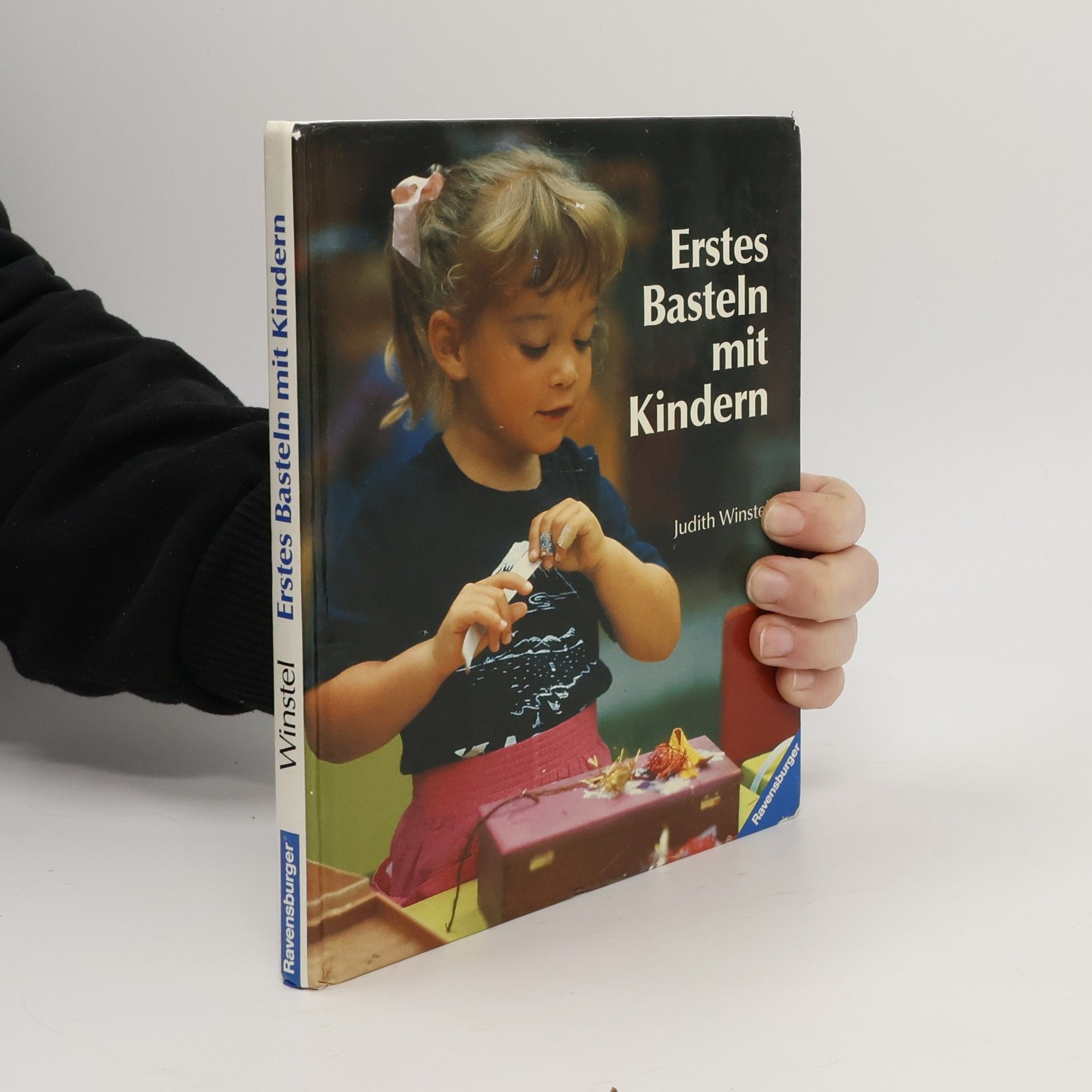 Erstes Basteln mit Kindern