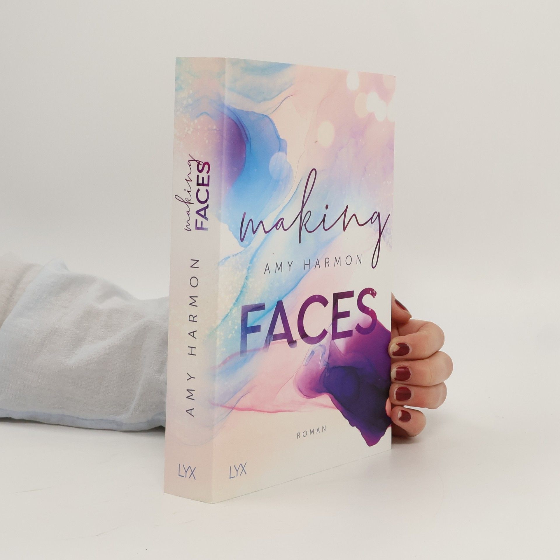 Amy Harmon Making Faces