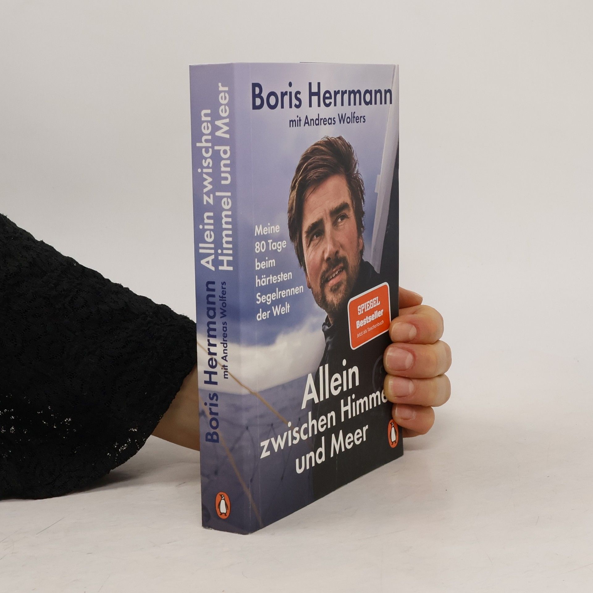 Allein zwischen Himmel und Meer