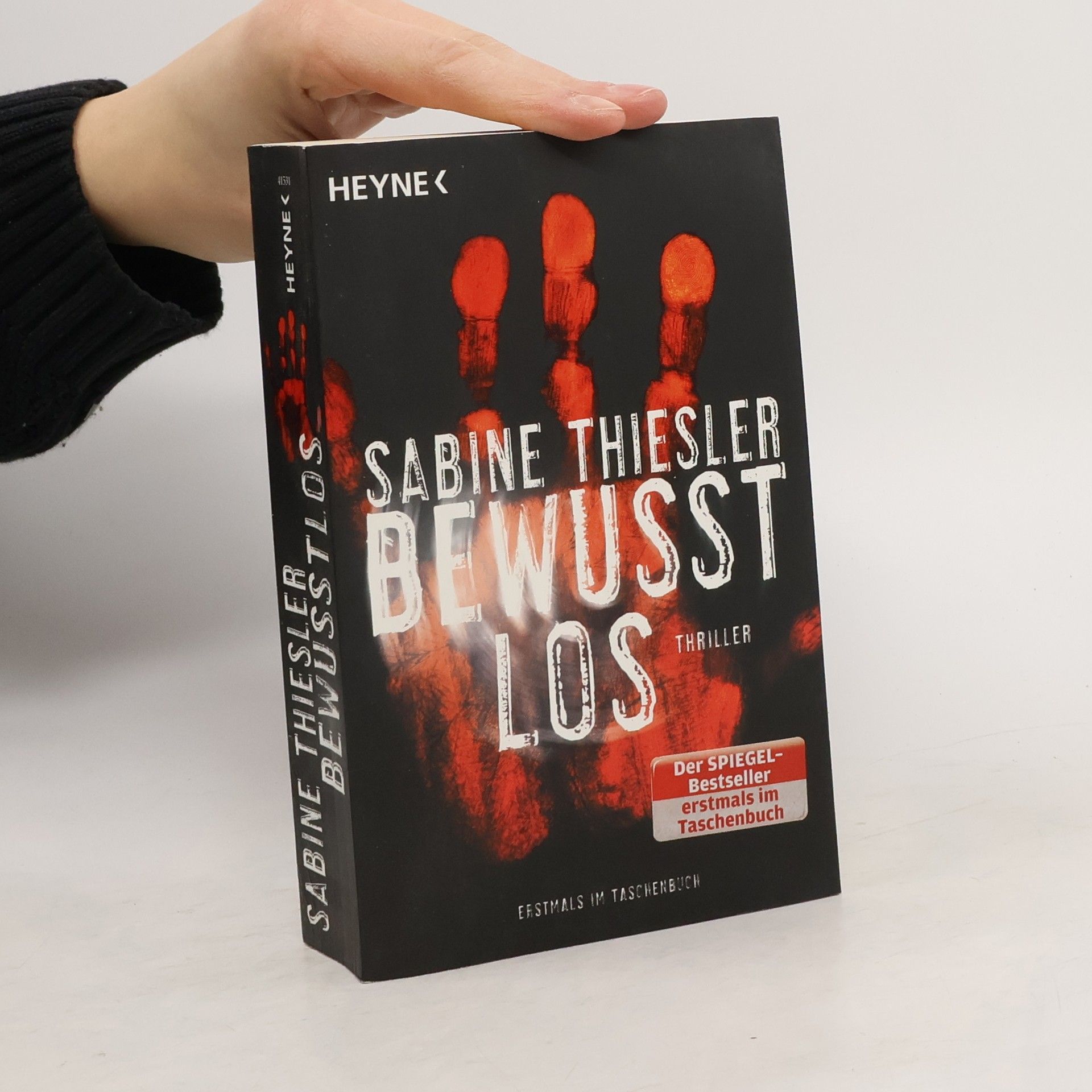 Sabine Thiesler Bewusstlos