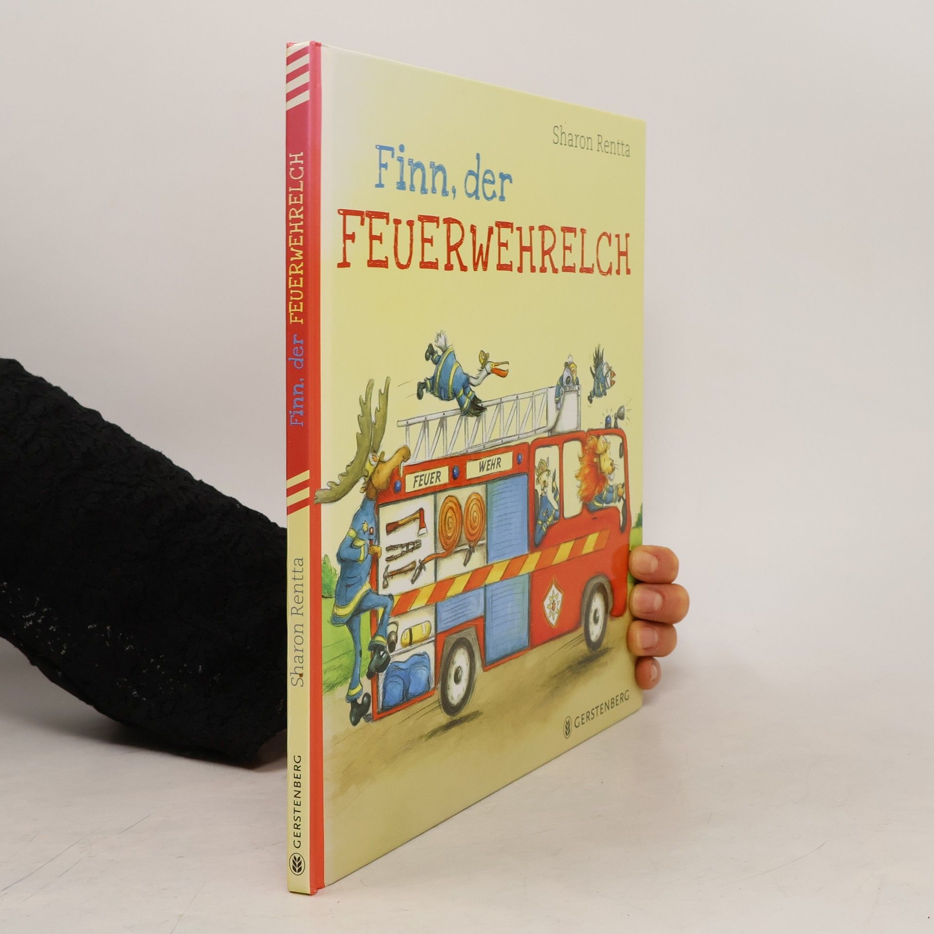 Sharon Rentta Finn, der Feuerwehrelch