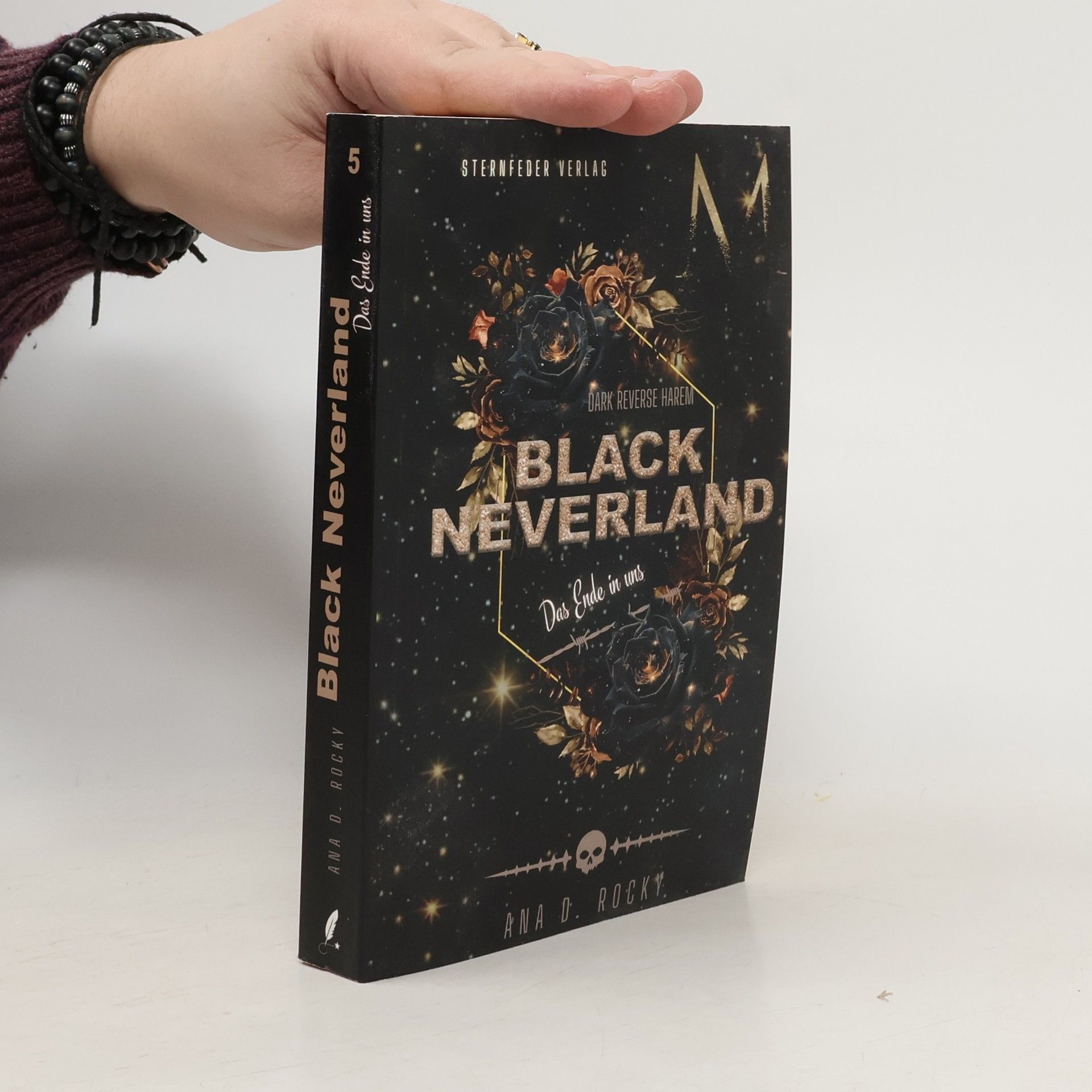 Ana D. Rocky Black neverland