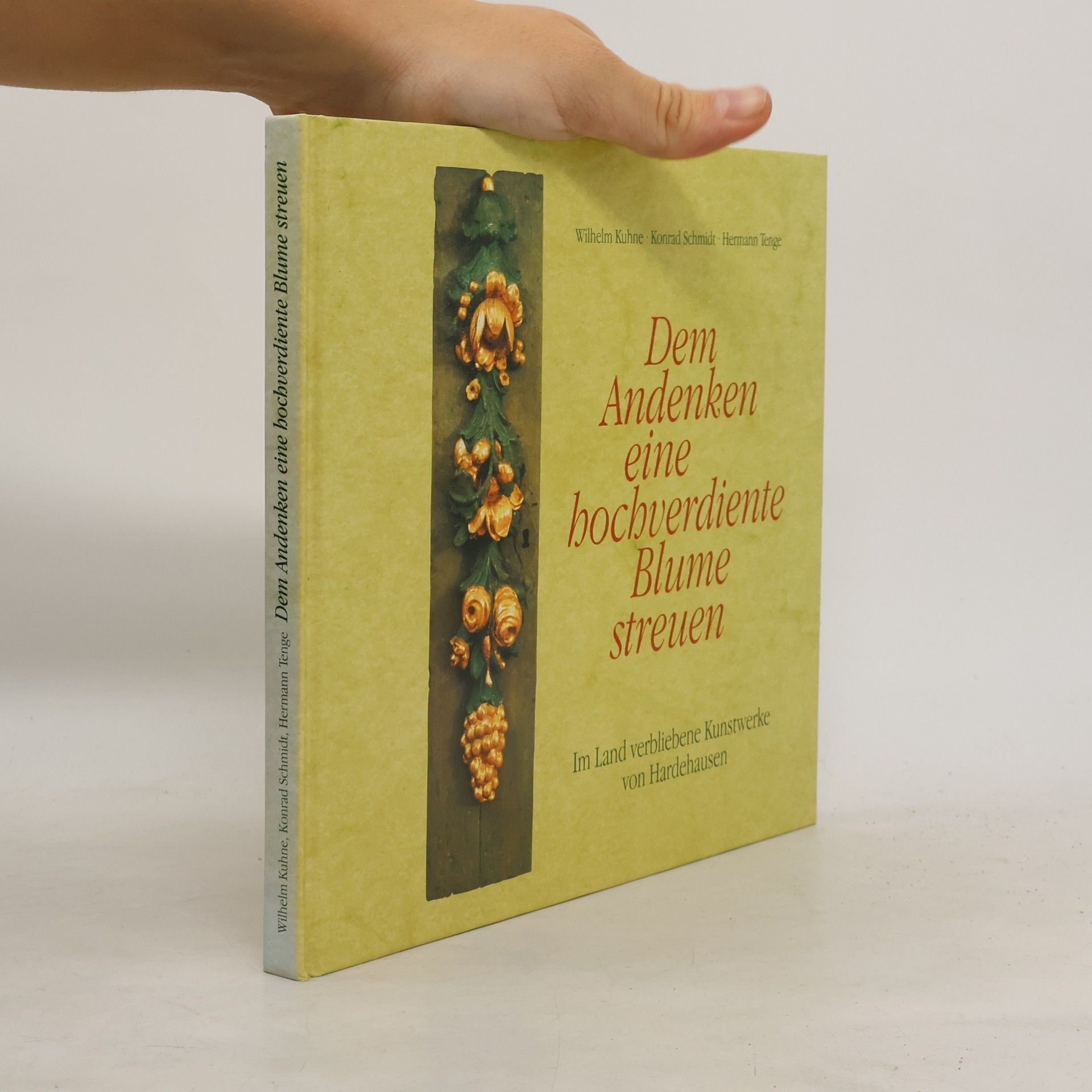 Dem Andenken eine hochverdiente Blume streuen