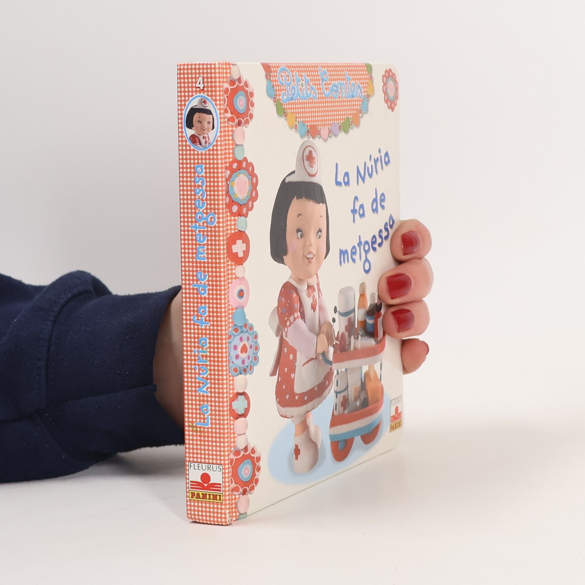 La Núria fa de metgessa