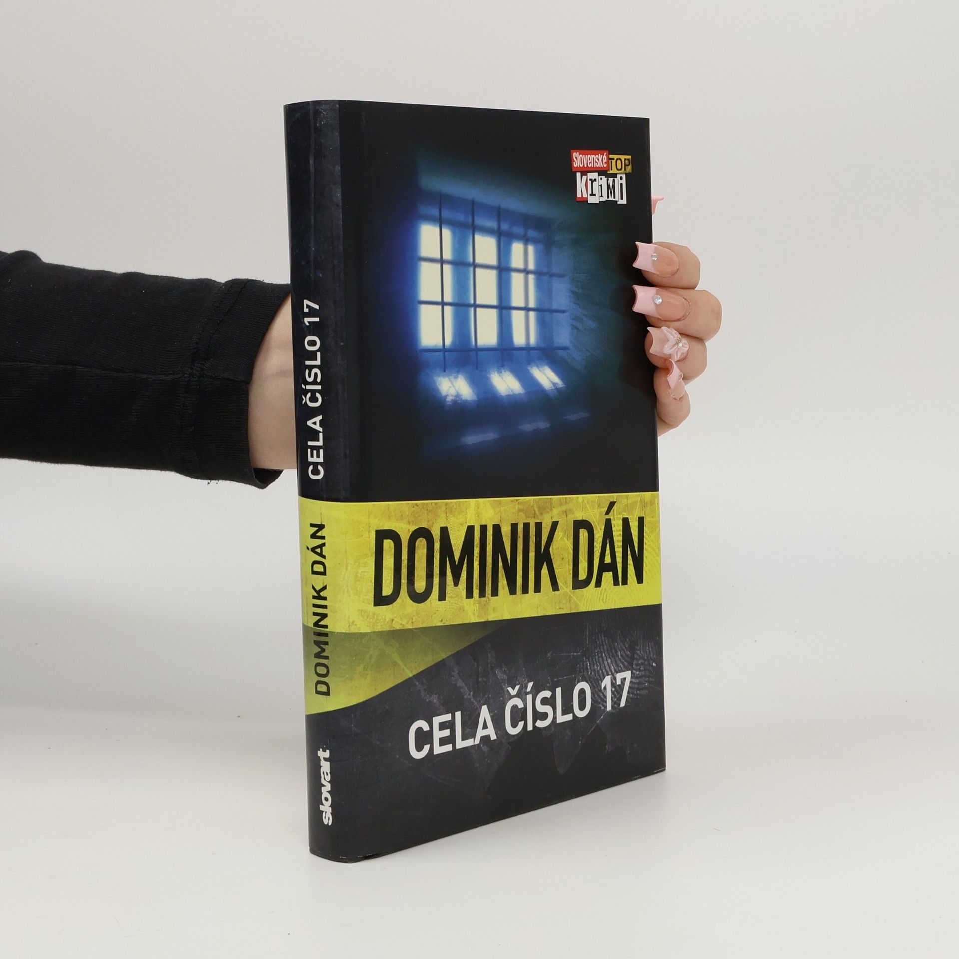 Dominik Dán Cela číslo 17