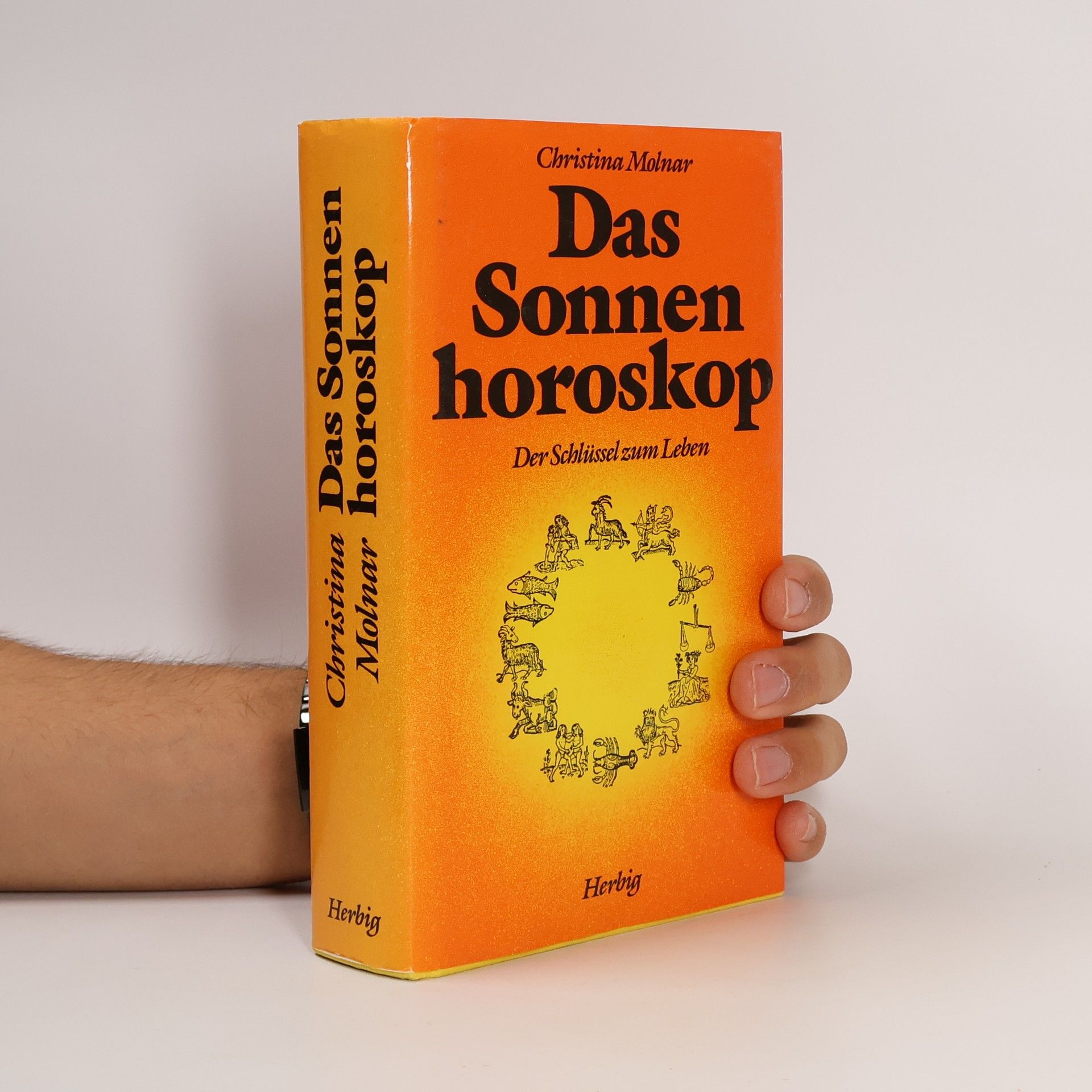 Christina Molnar Das Sonnenhoroskop