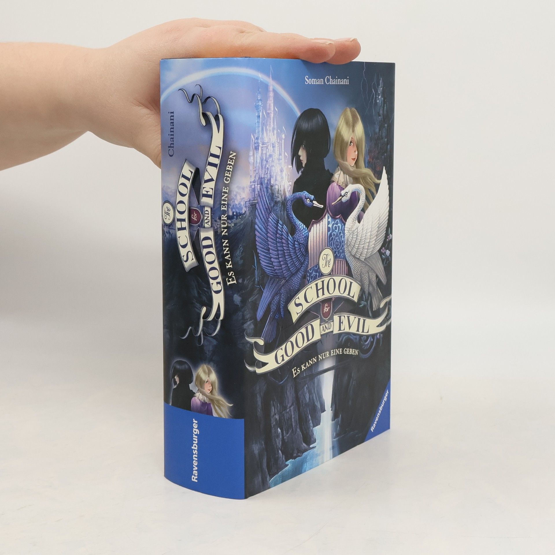 Soman Chainani The School for Good and Evil 1