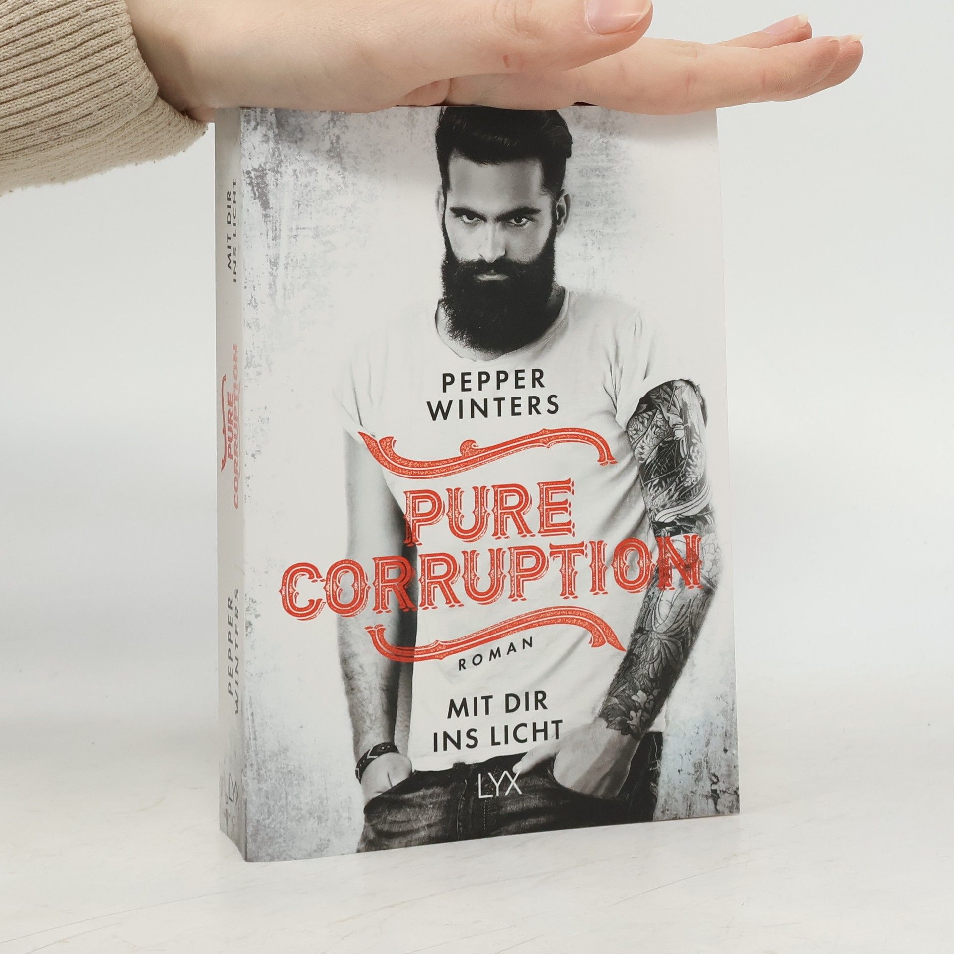 Pepper Winters Pure Corruption - mit dir ins Licht