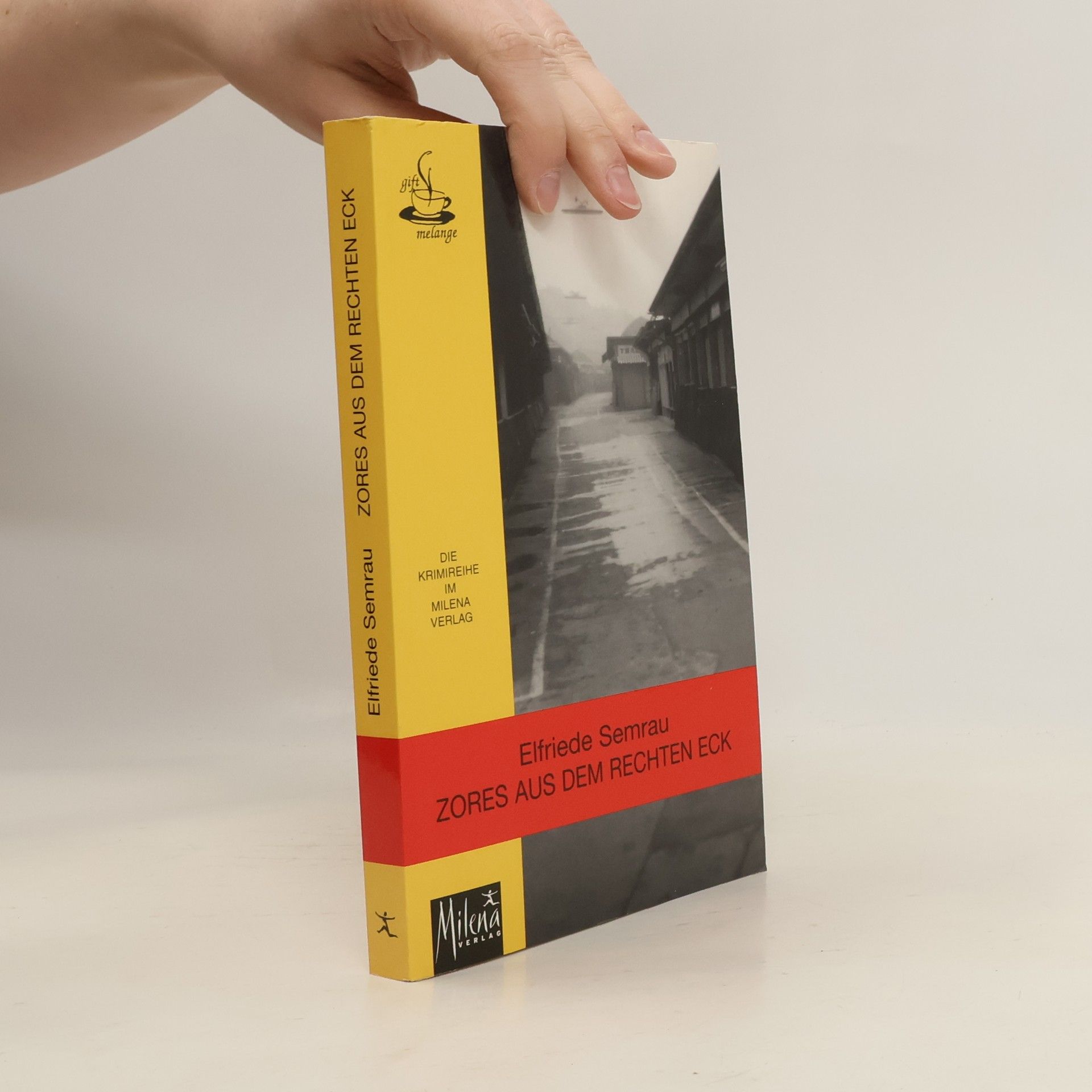 Elfriede Semrau Zores aus dem rechten Eck