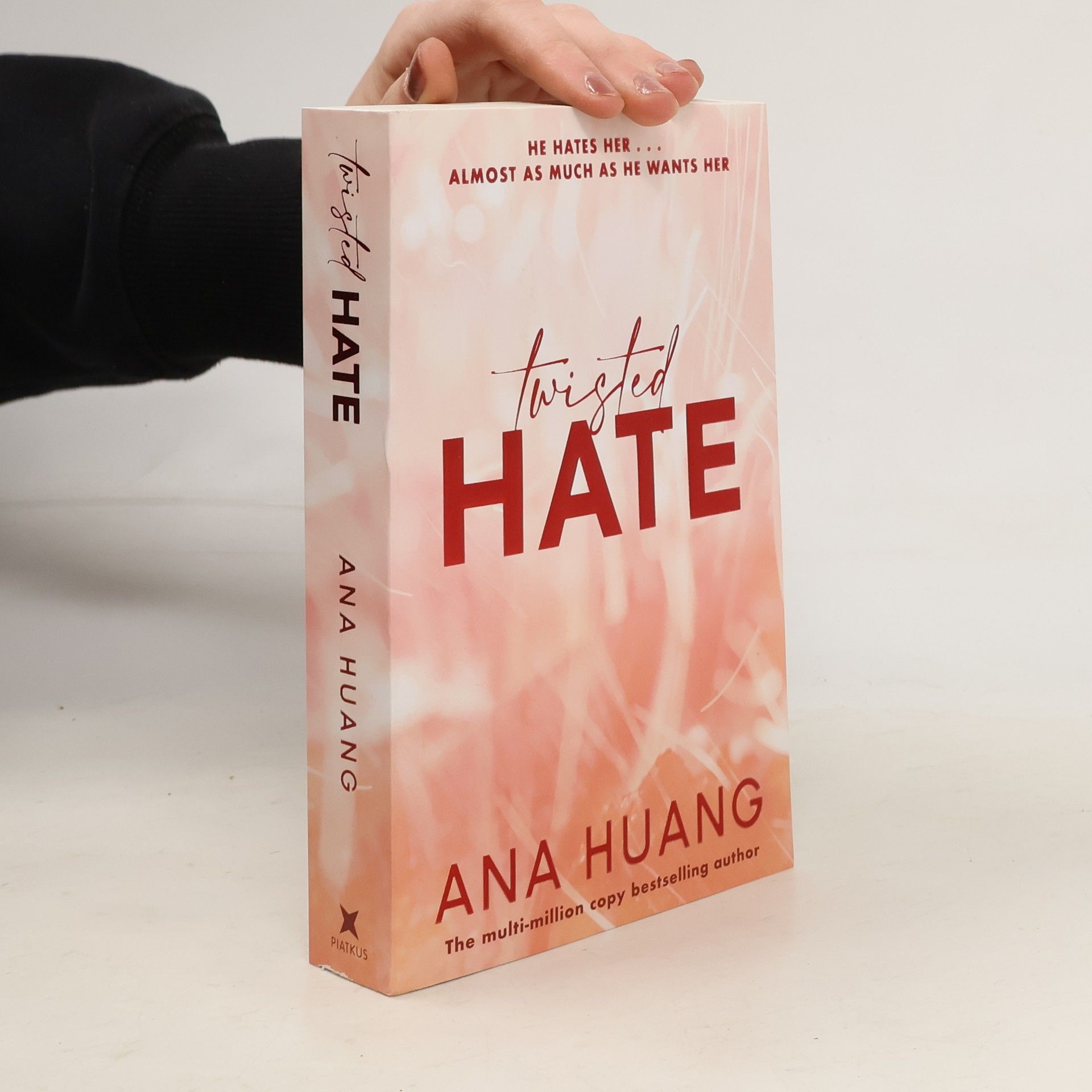 Ana Huang Twisted hate. Twisted book three