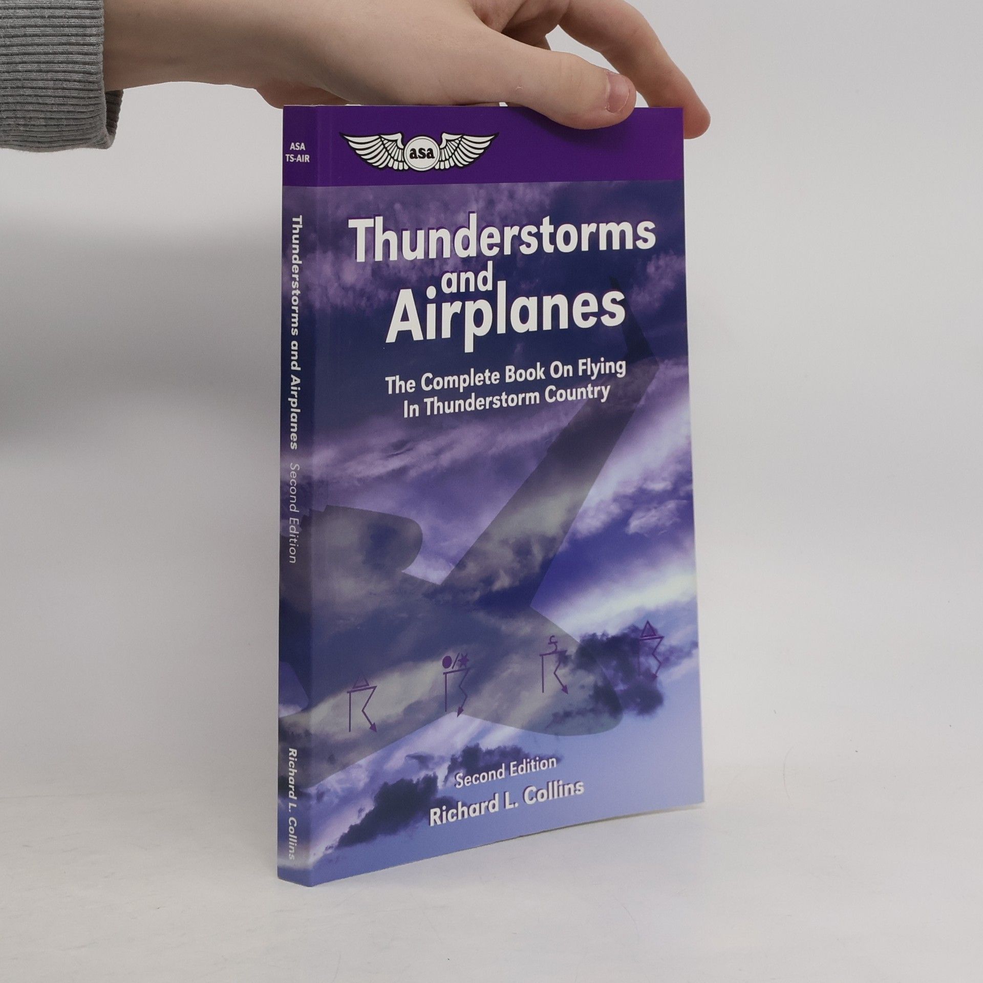 Richard L. Collins Thunderstorms and Airplanes