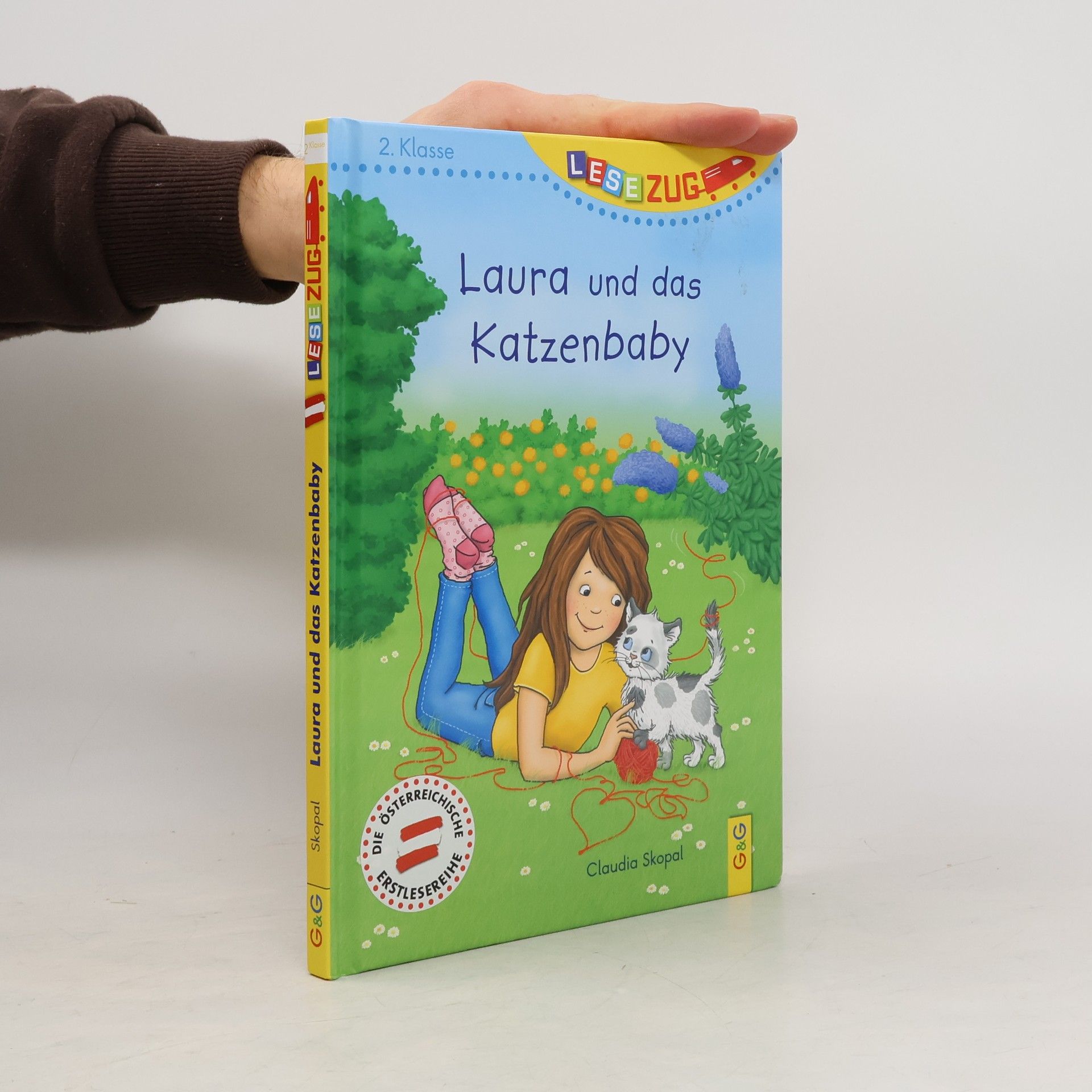 Laura und das Katzenbaby