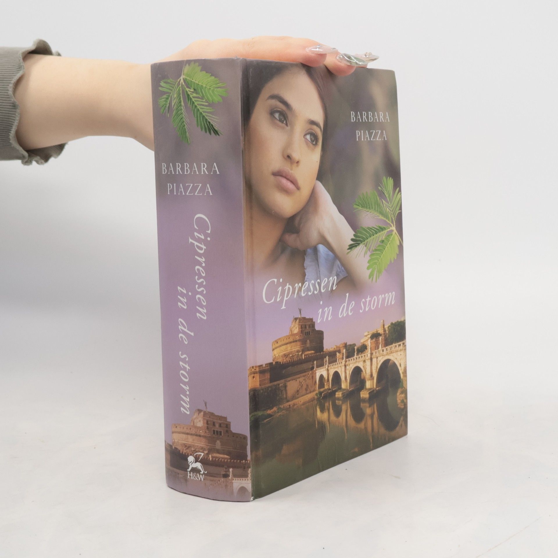 Barbara Piazza Cipressen in de storm