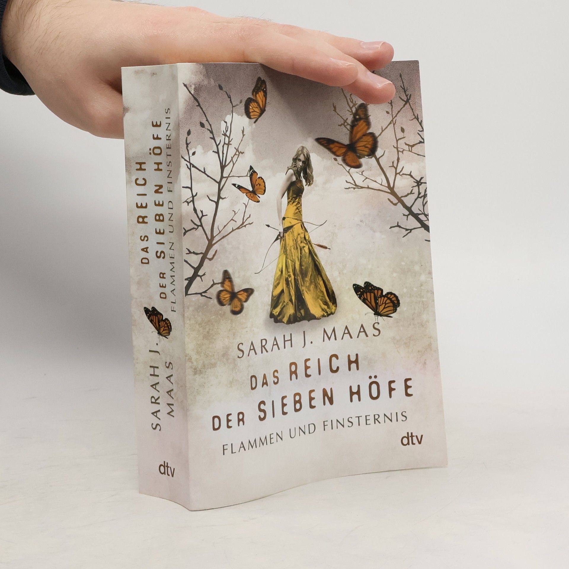 Sarah J. Maas Das Reich der Sieben Höfe. Flammen und Finsternis